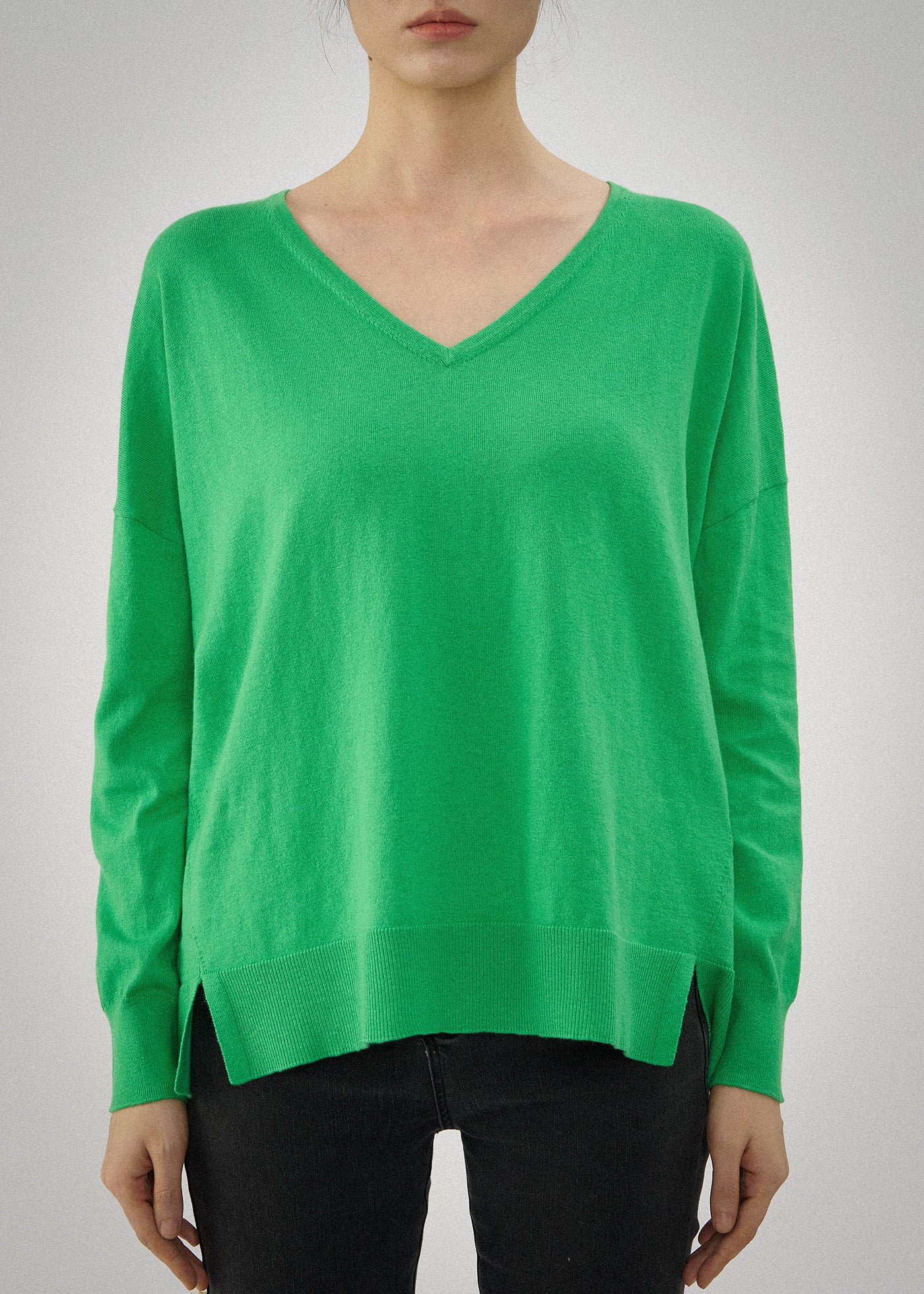 N.29 ORGANIC COTTON + CASHMERE OVERSIZED V NECK-KELLY GREEN