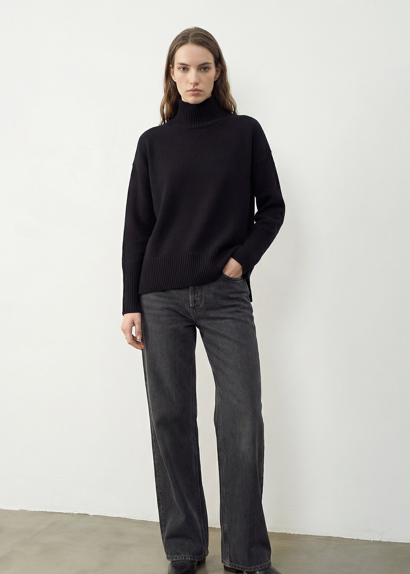 N.07 POLO ÉPAIS EN MÉLANGE DE CACHEMIRE - NOIR