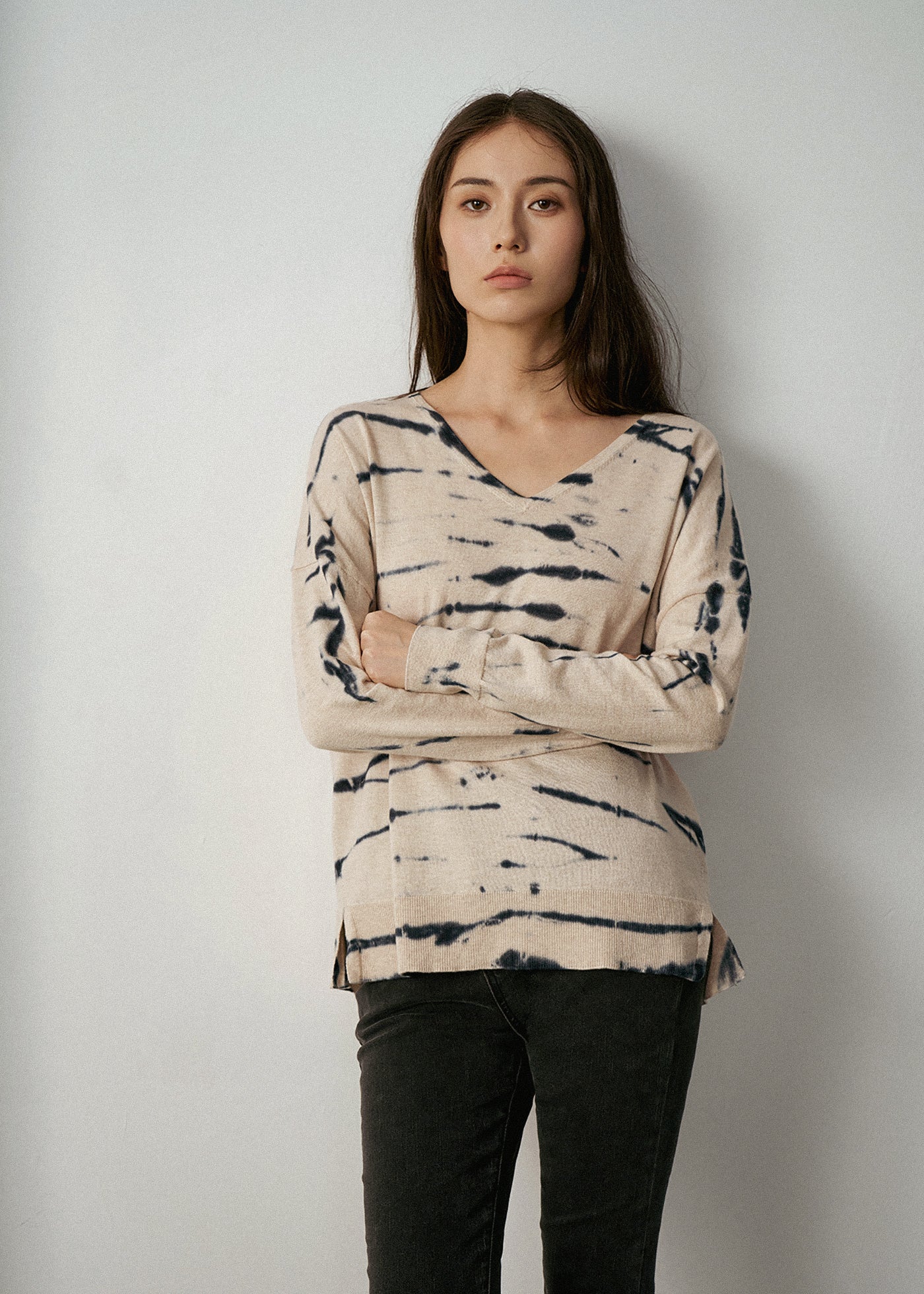 N.2103D CLASSIC DYE V-NECK