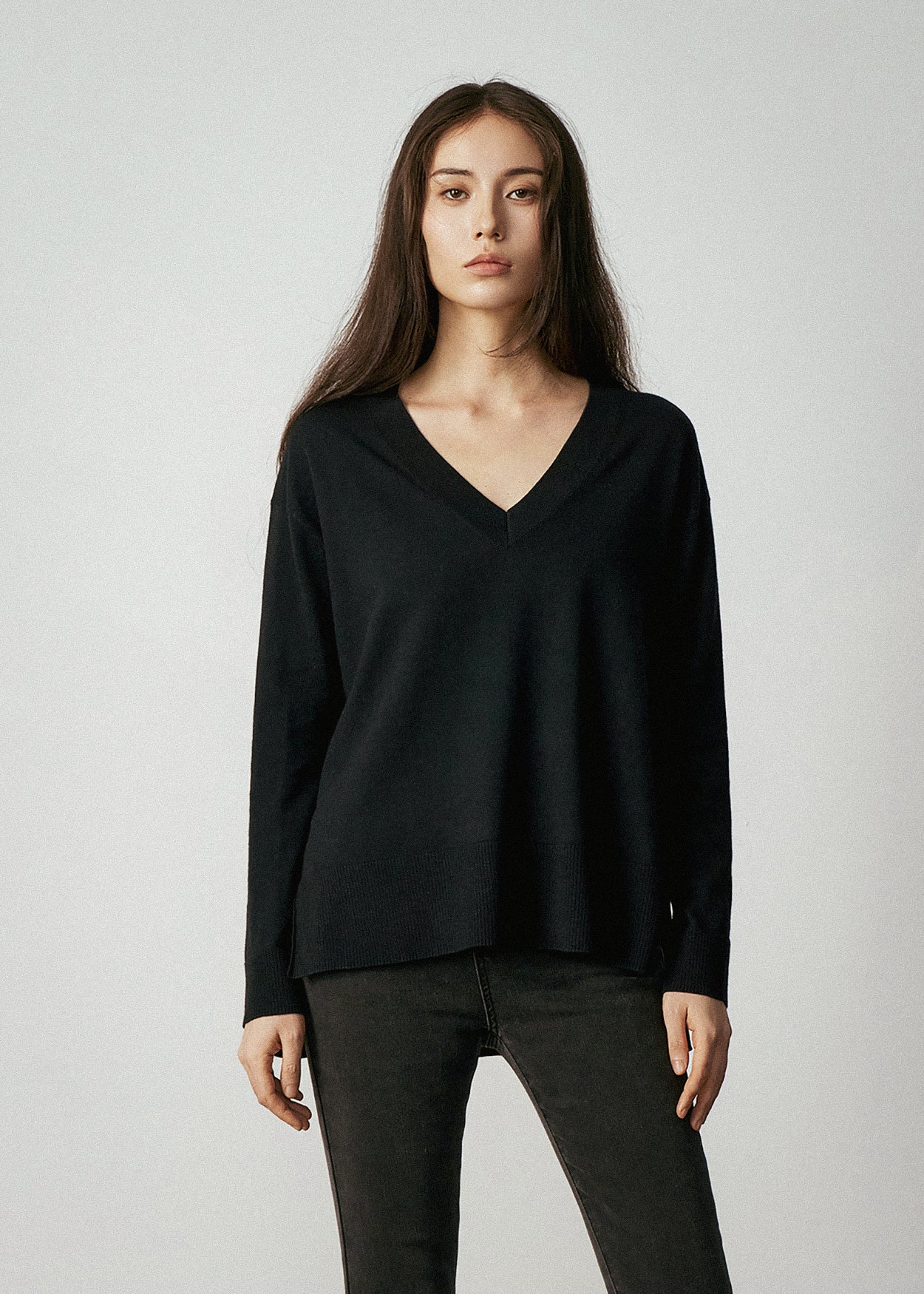 N.21 PIMA COTTON LONG LINE V-NECK