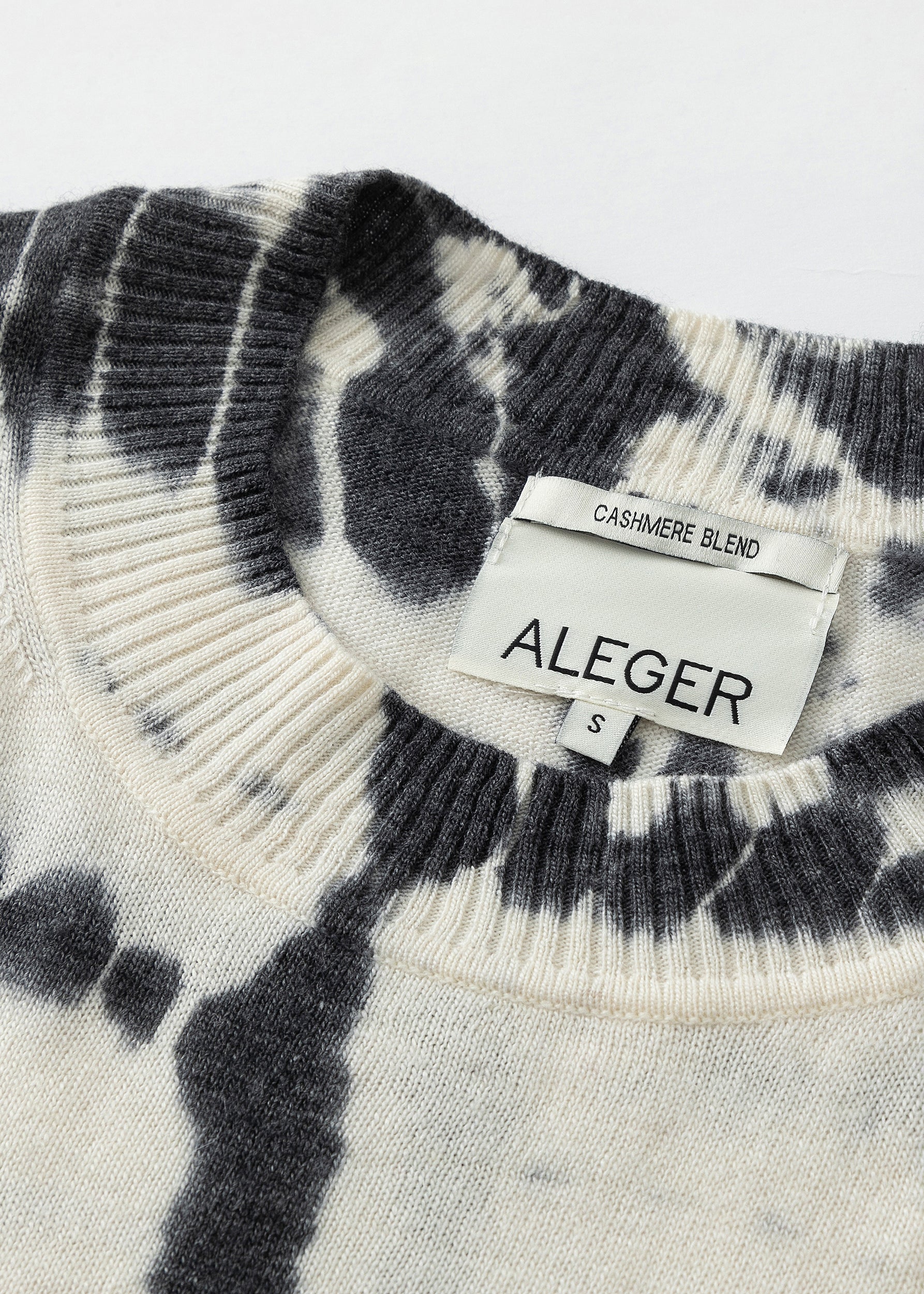 N.2122D FINE KNIT DYE SUMMER SWEATER