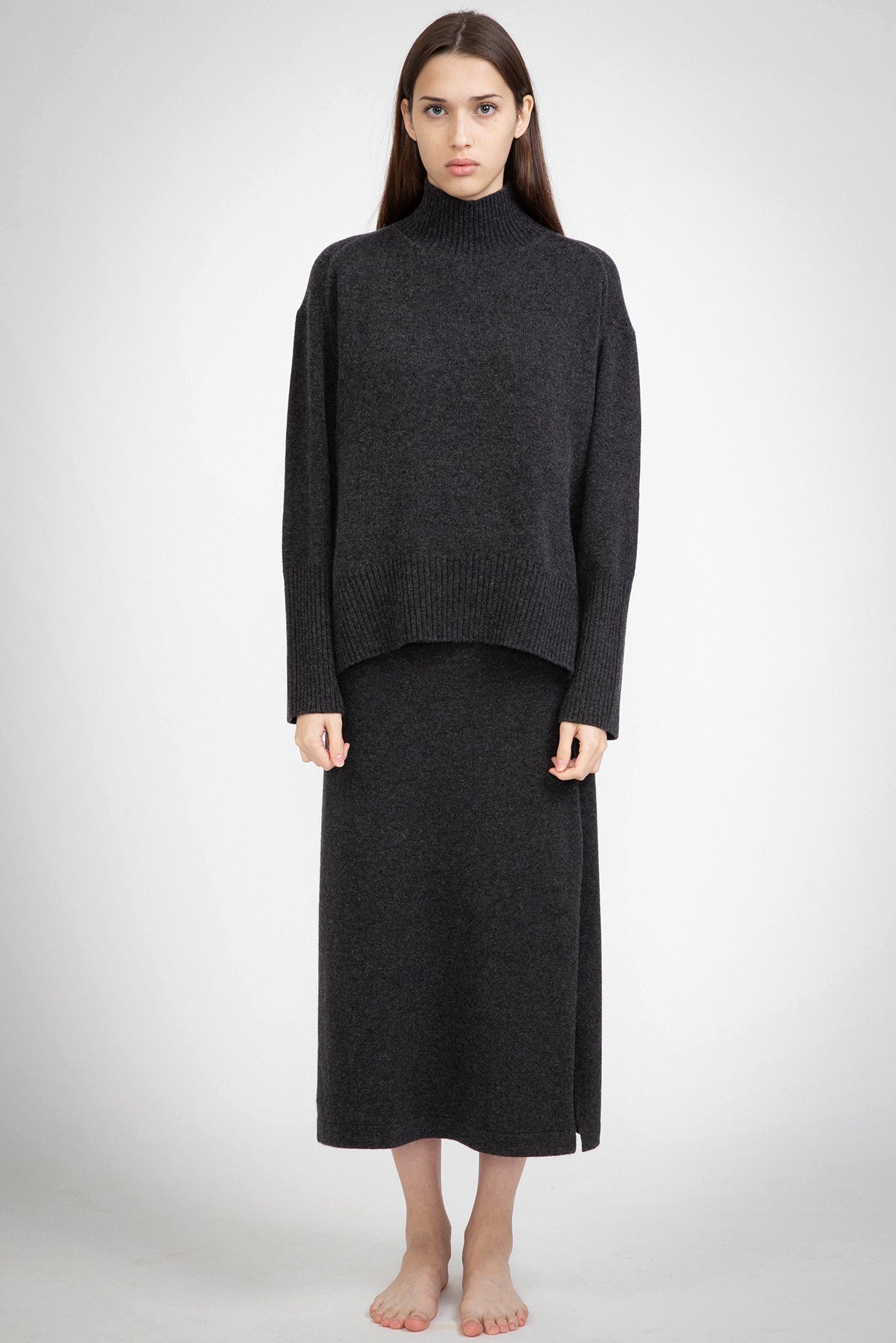 N.121 FUNNEL NECK - XS, L Left