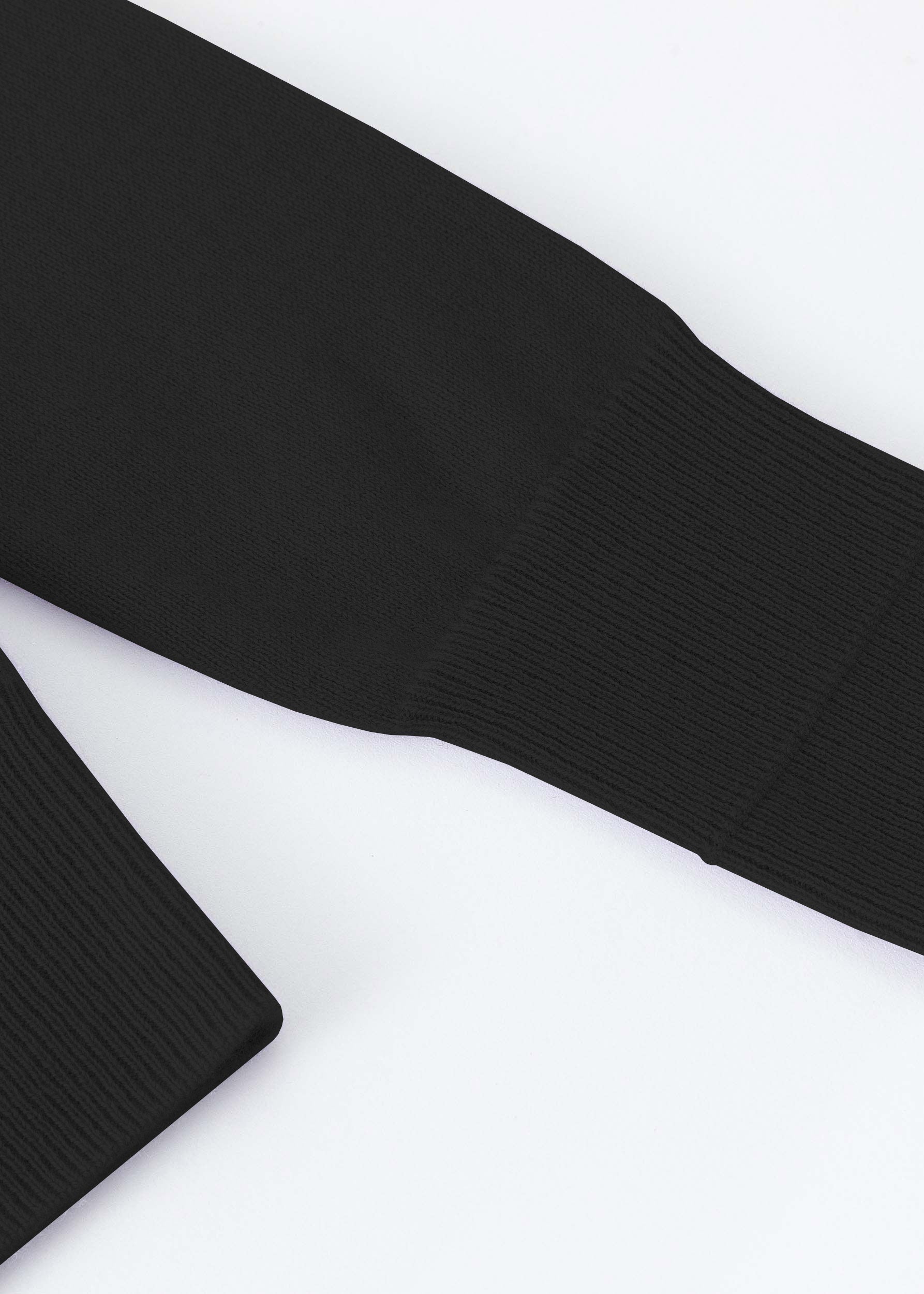 N.13 CASHMERE SLIM FIT CREW