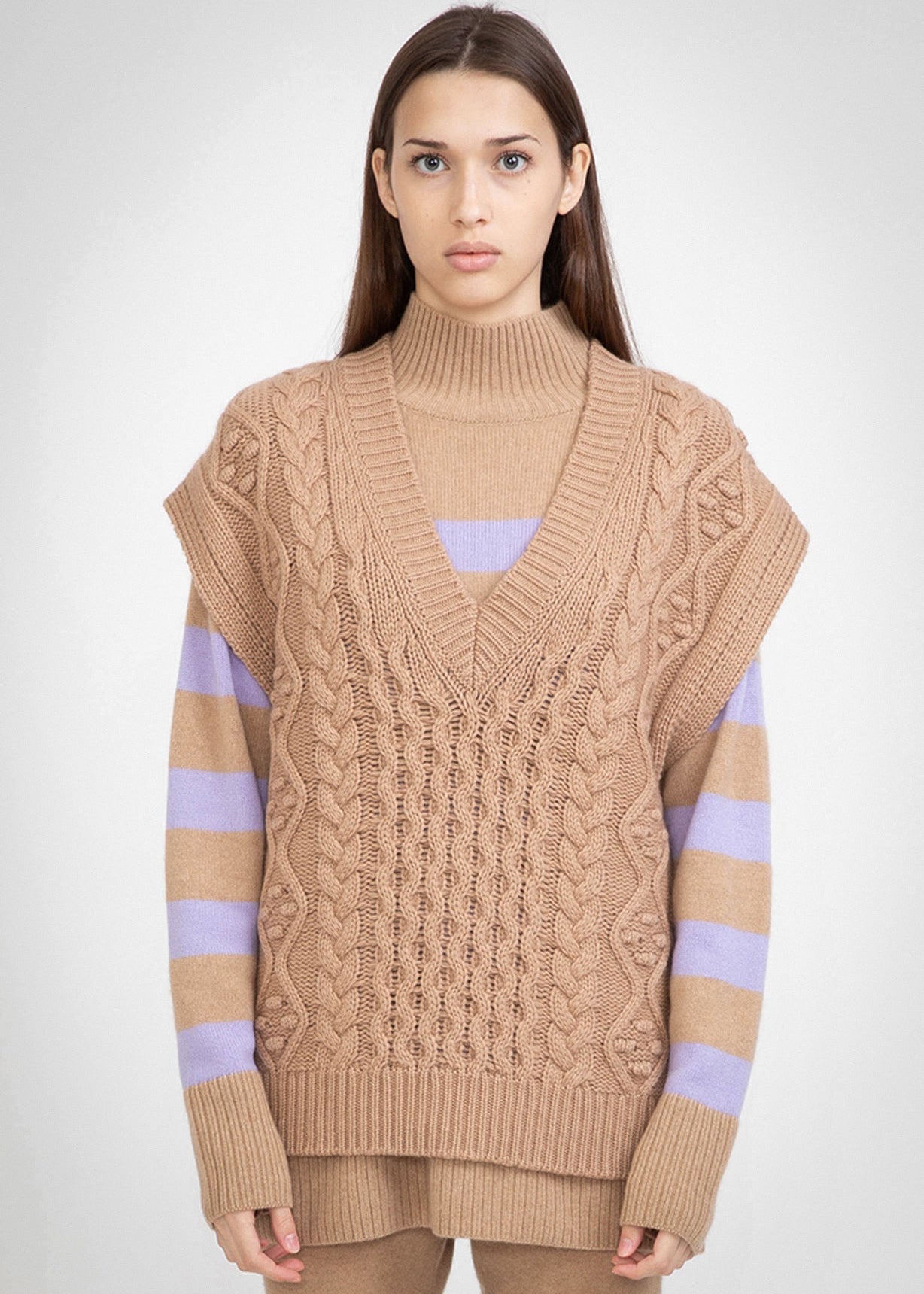 N.105 DEEP V CABLE VEST - Only XS,S Left