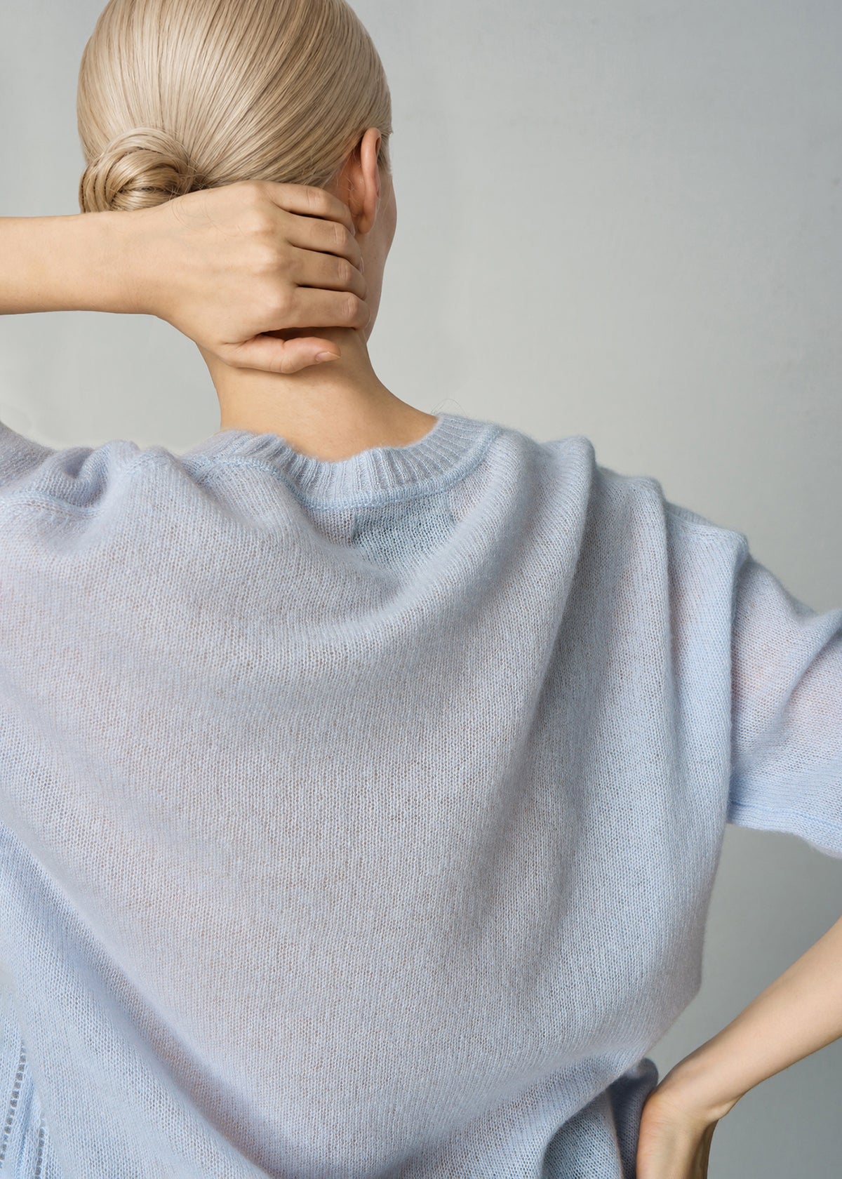 273 CASHMERE FEATHERWEIGHT TOP WBL