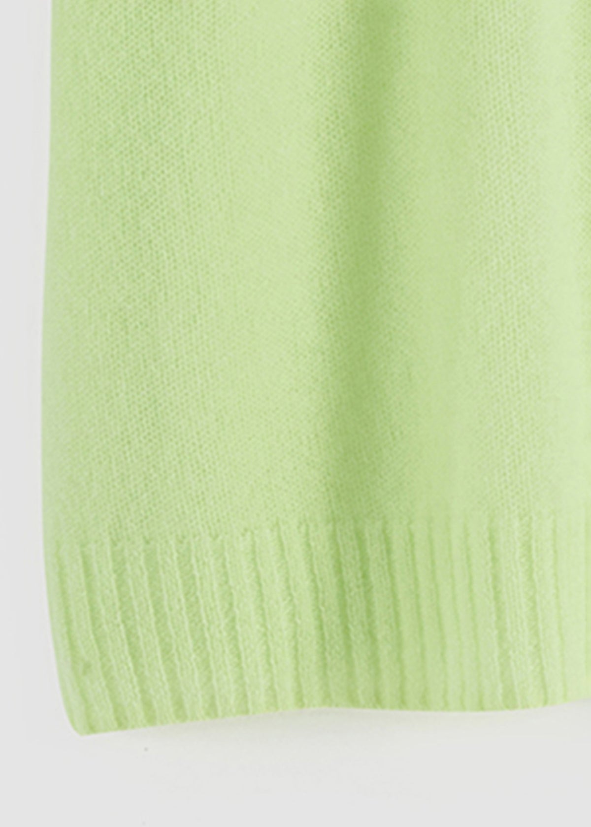 273 CASHMERE FEATHERWEIGHT TOP LME