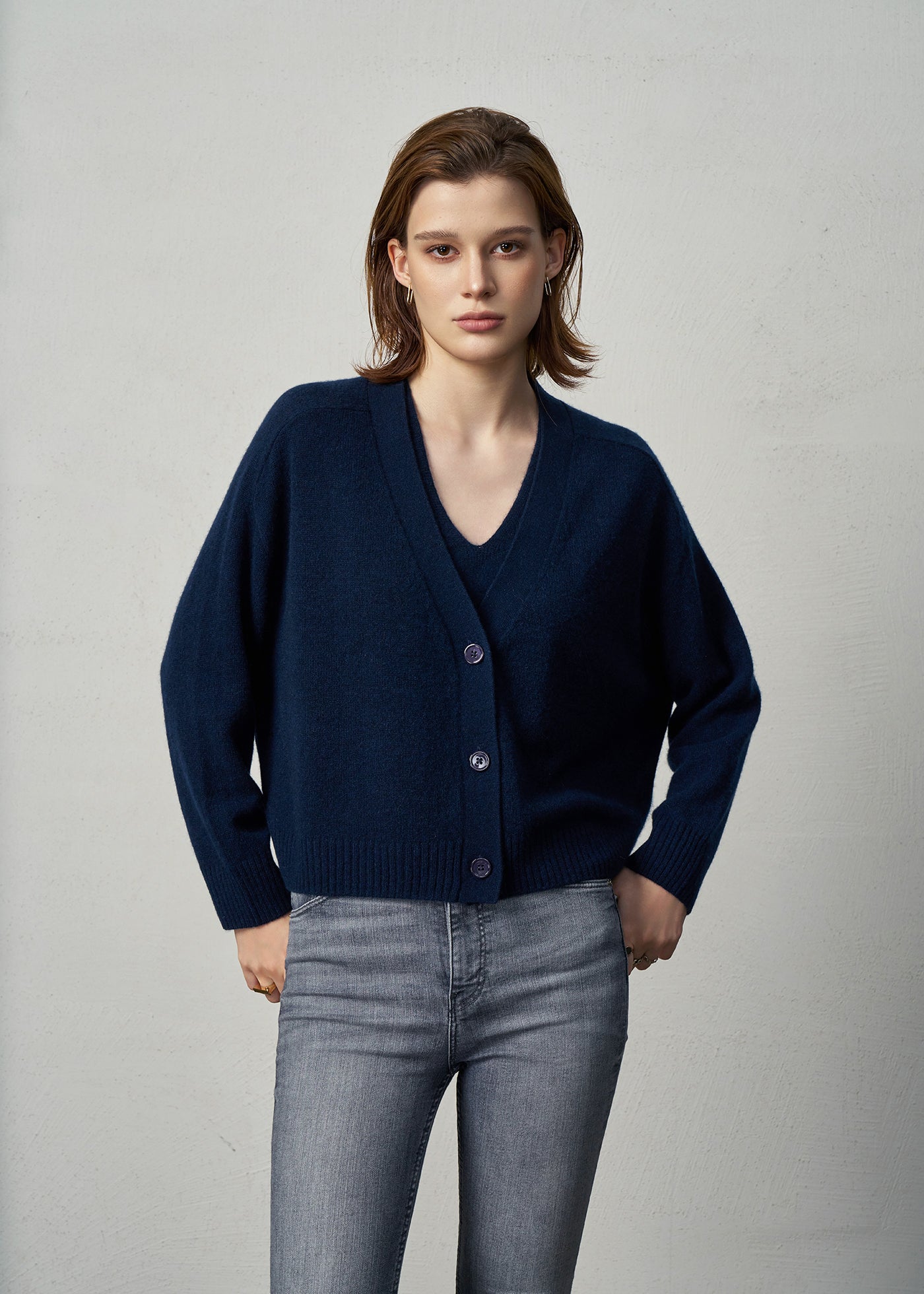 275 CASHMERE FEATHERWEIGHT CARDI FNY