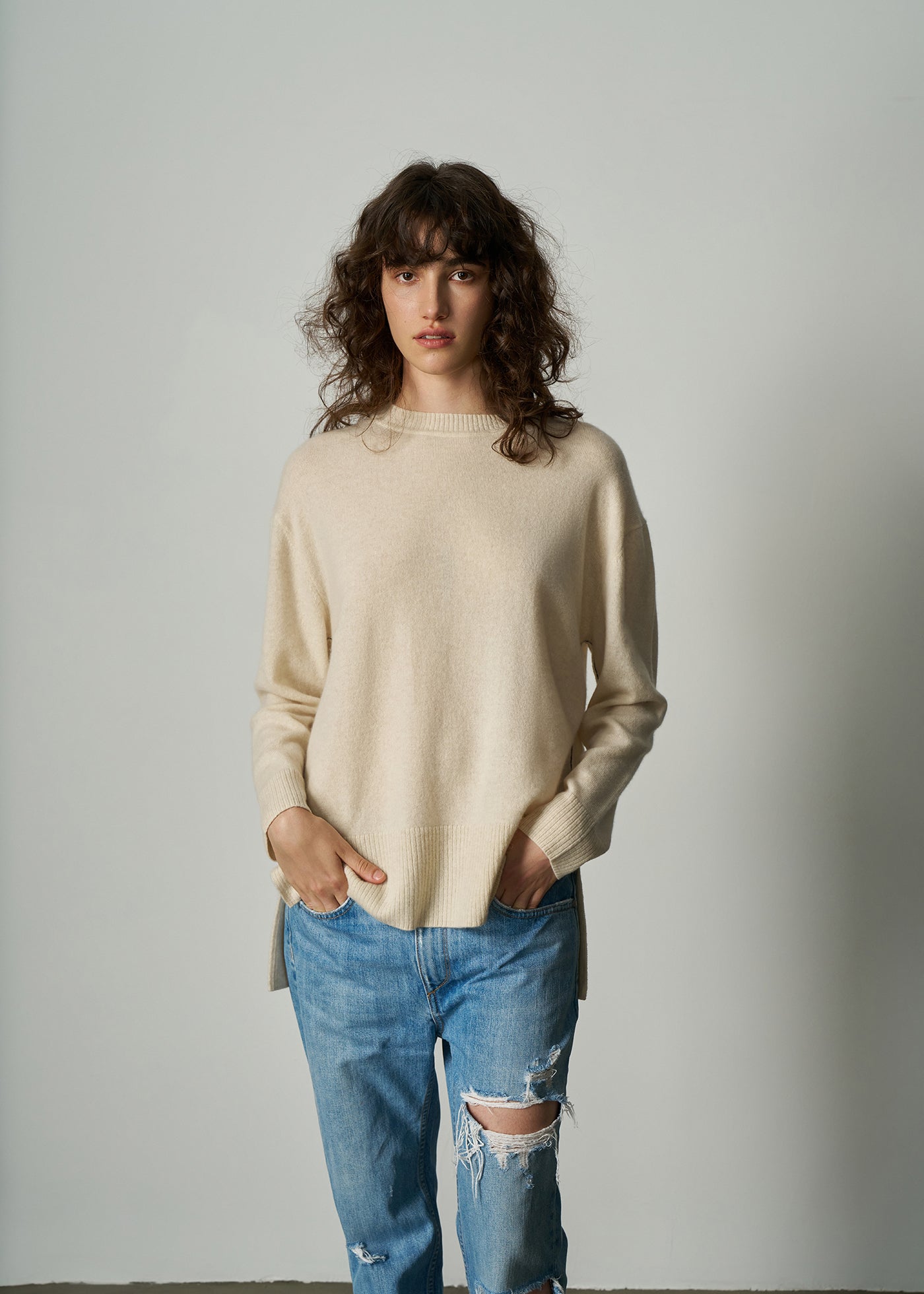 N.284 CASHMERE OVERSIZED LONG LINE CREW