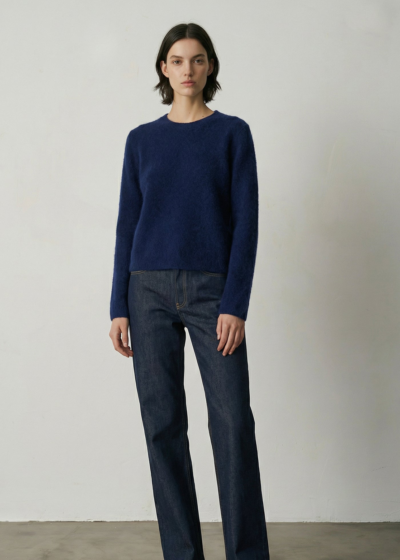 659 BRUSHED LS CREW RBE