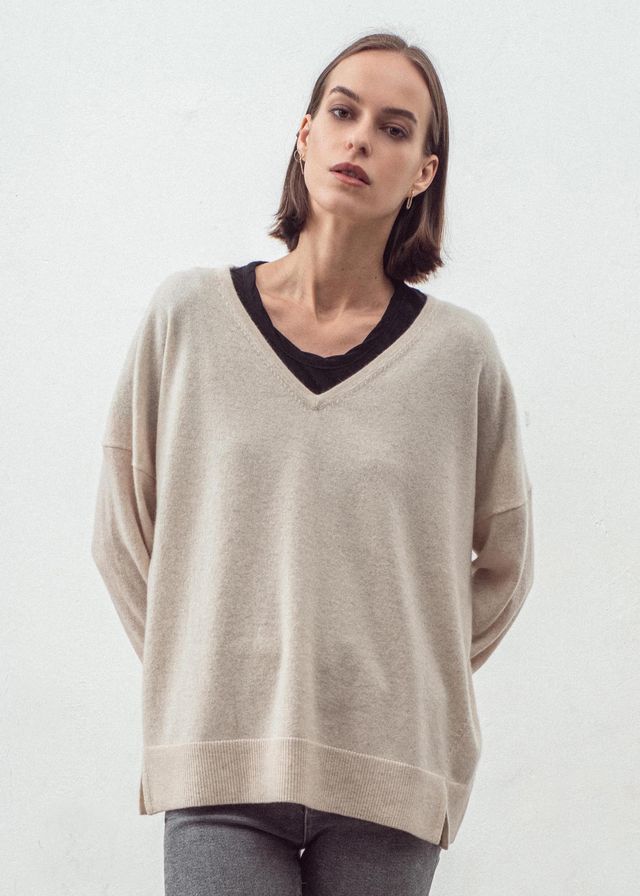 N.29 CASHMERE CLASSIC V NECK