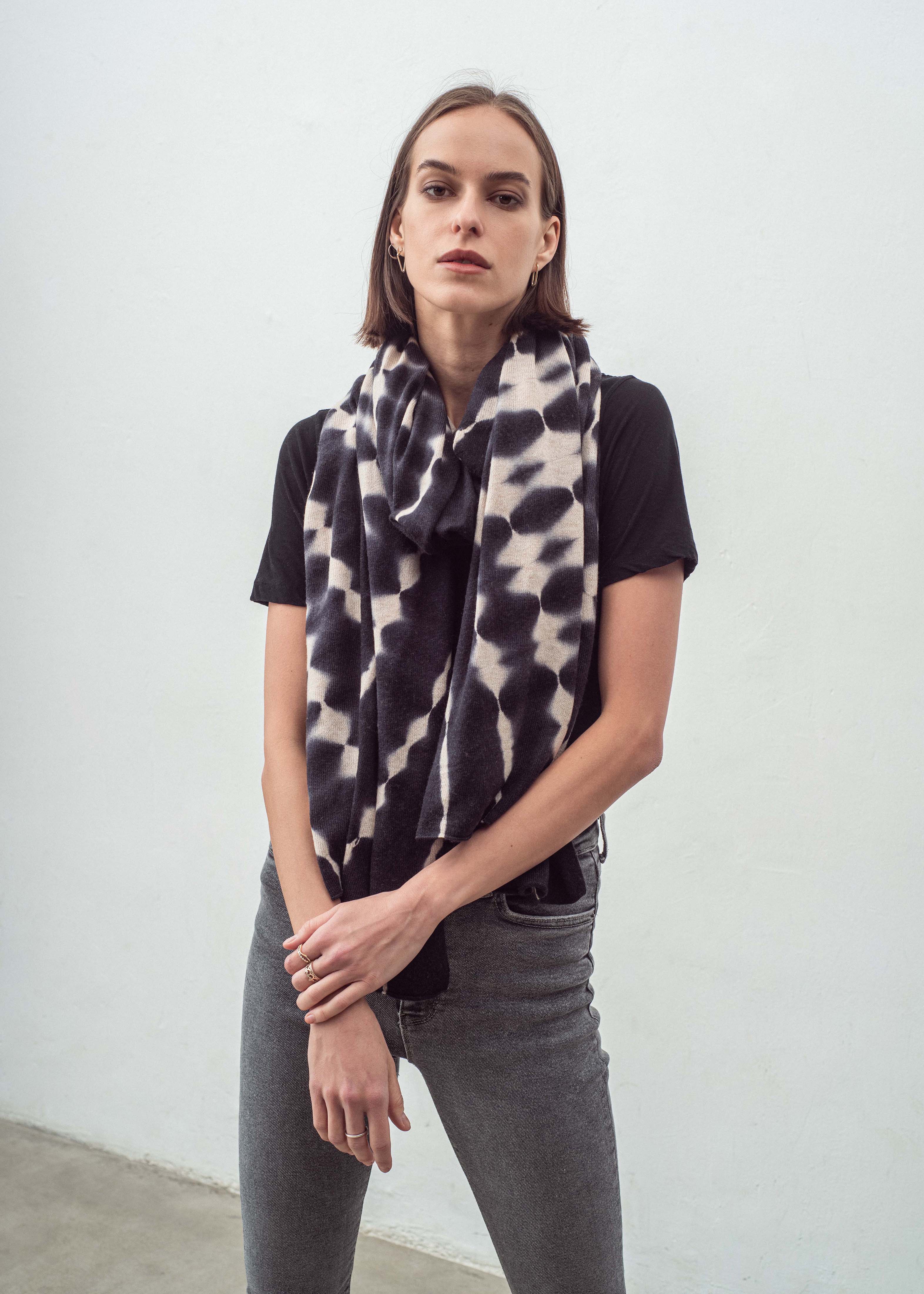 N.078 DYE TRAVEL WRAP