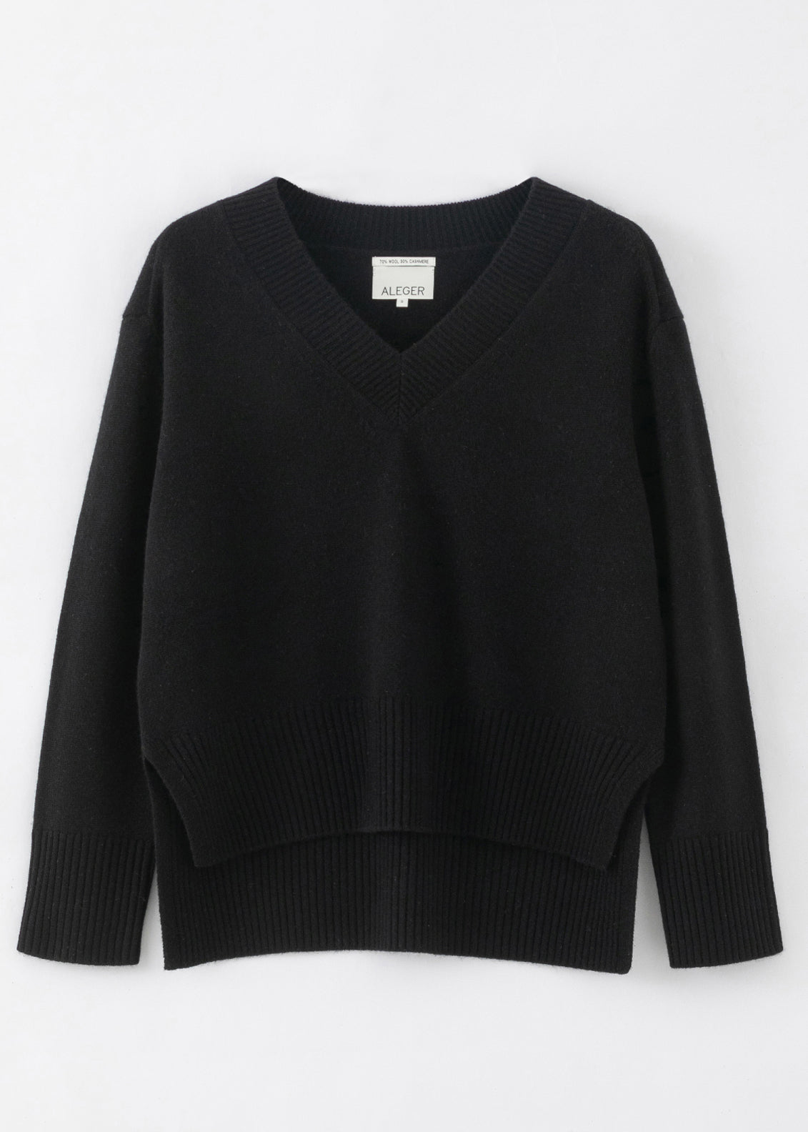 N.136 OVERSIZED V NECK BLK