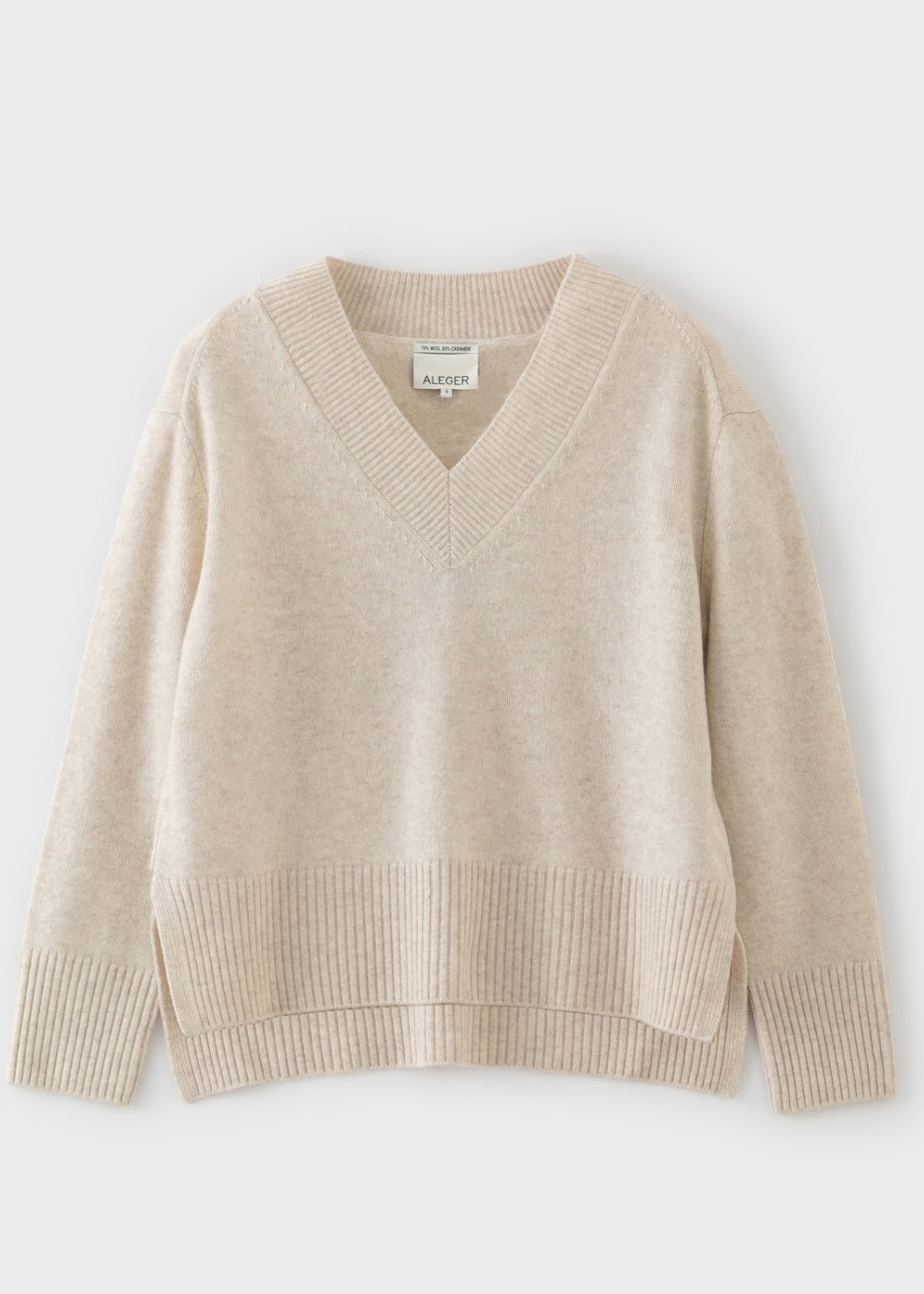 N.136 OVERSIZED V NECK