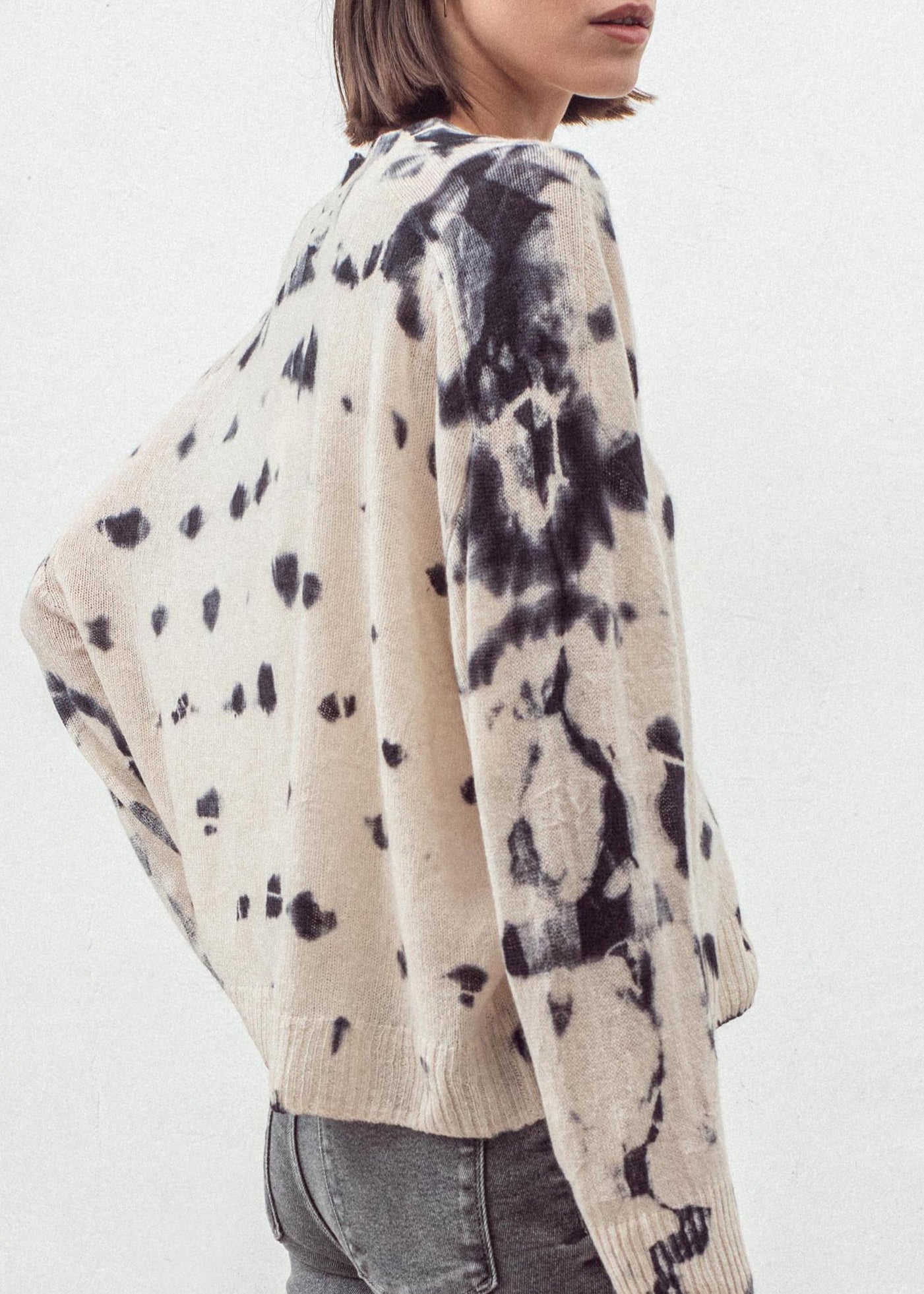 N.275 CASHMERE FEATHER WEIGHT CARDI