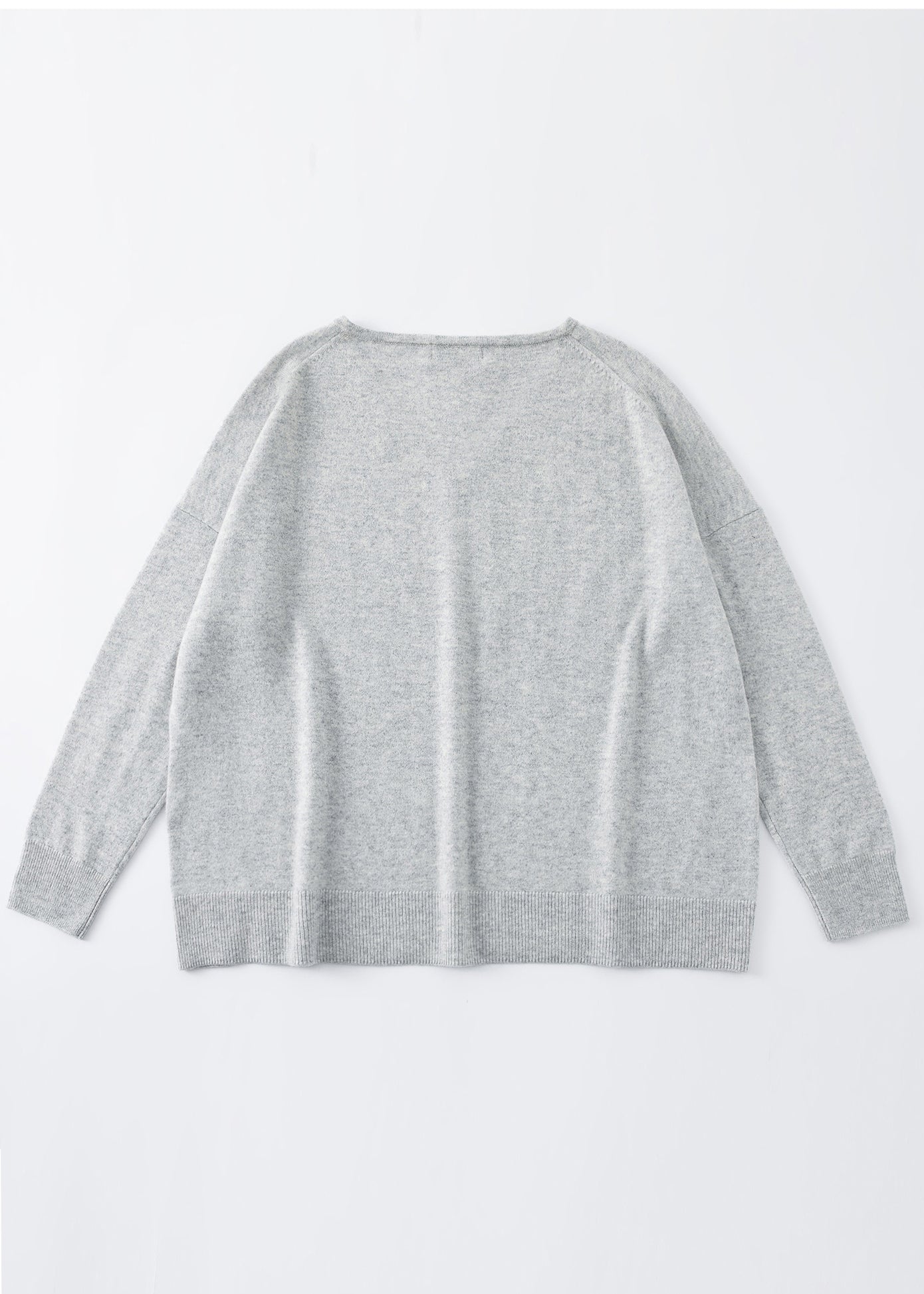 N.29 CASHMERE CLASSIC V NECK