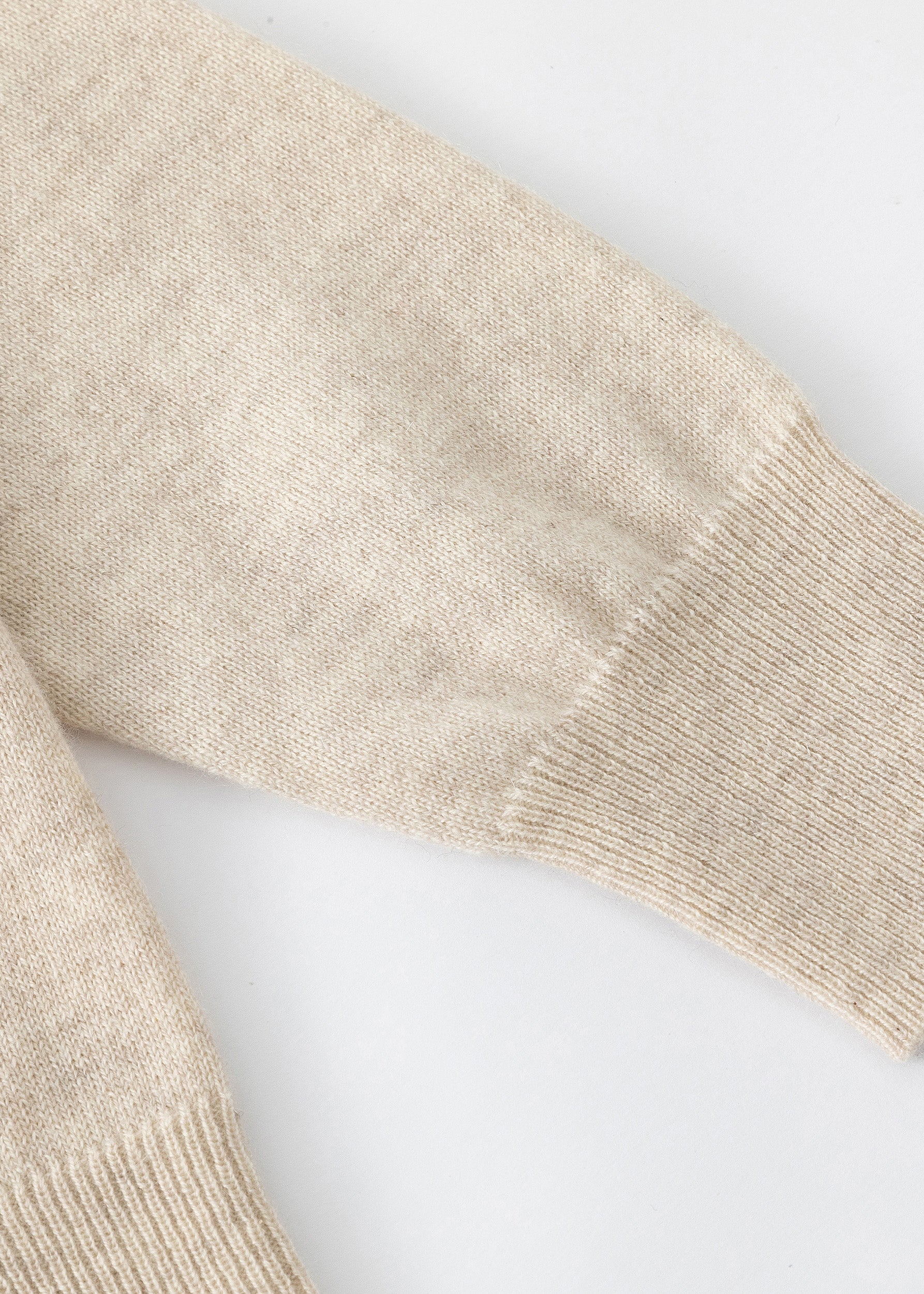 N.29 CASHMERE CLASSIC V NECK