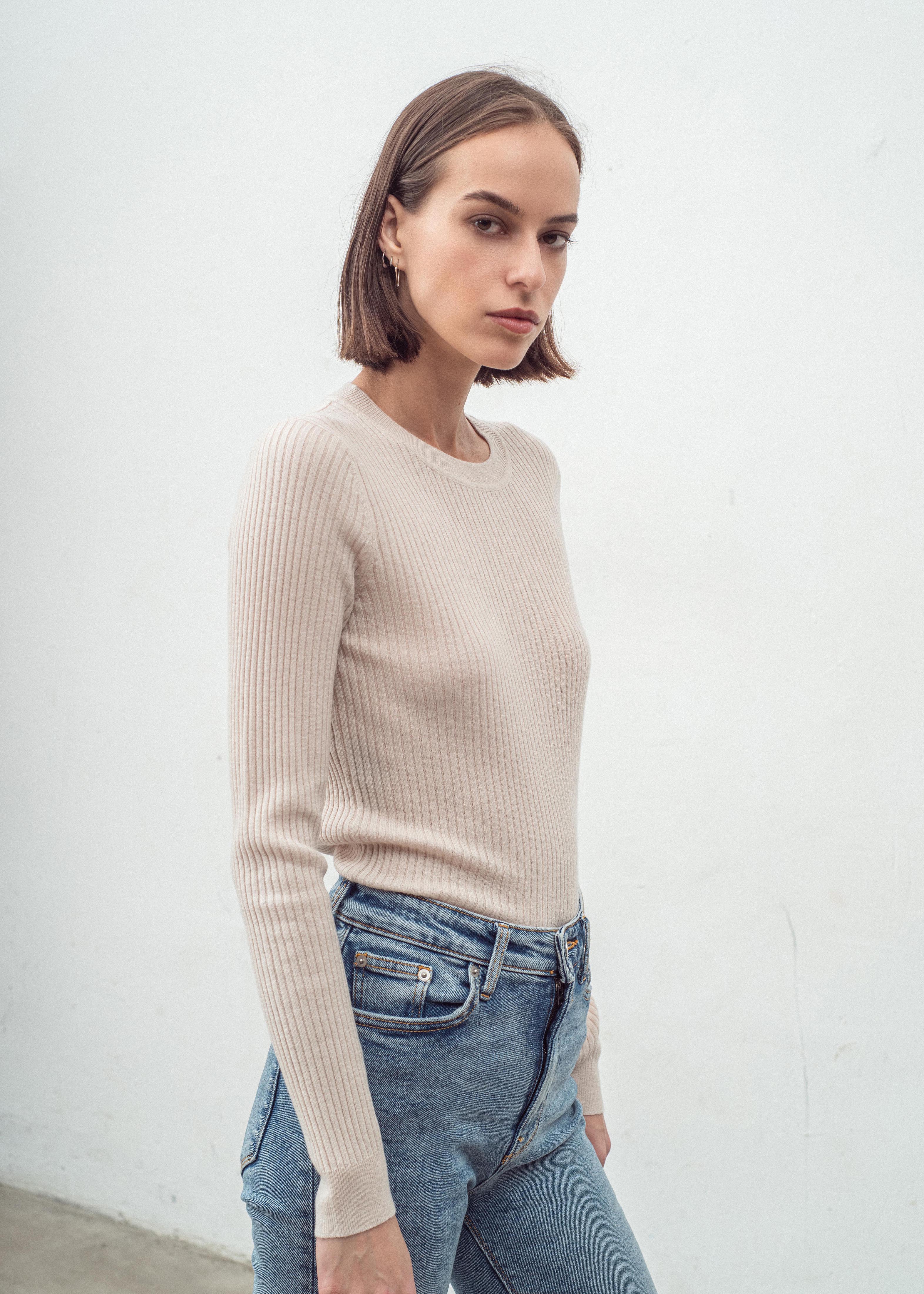 N.31 NEW SKINNY RIB CREW