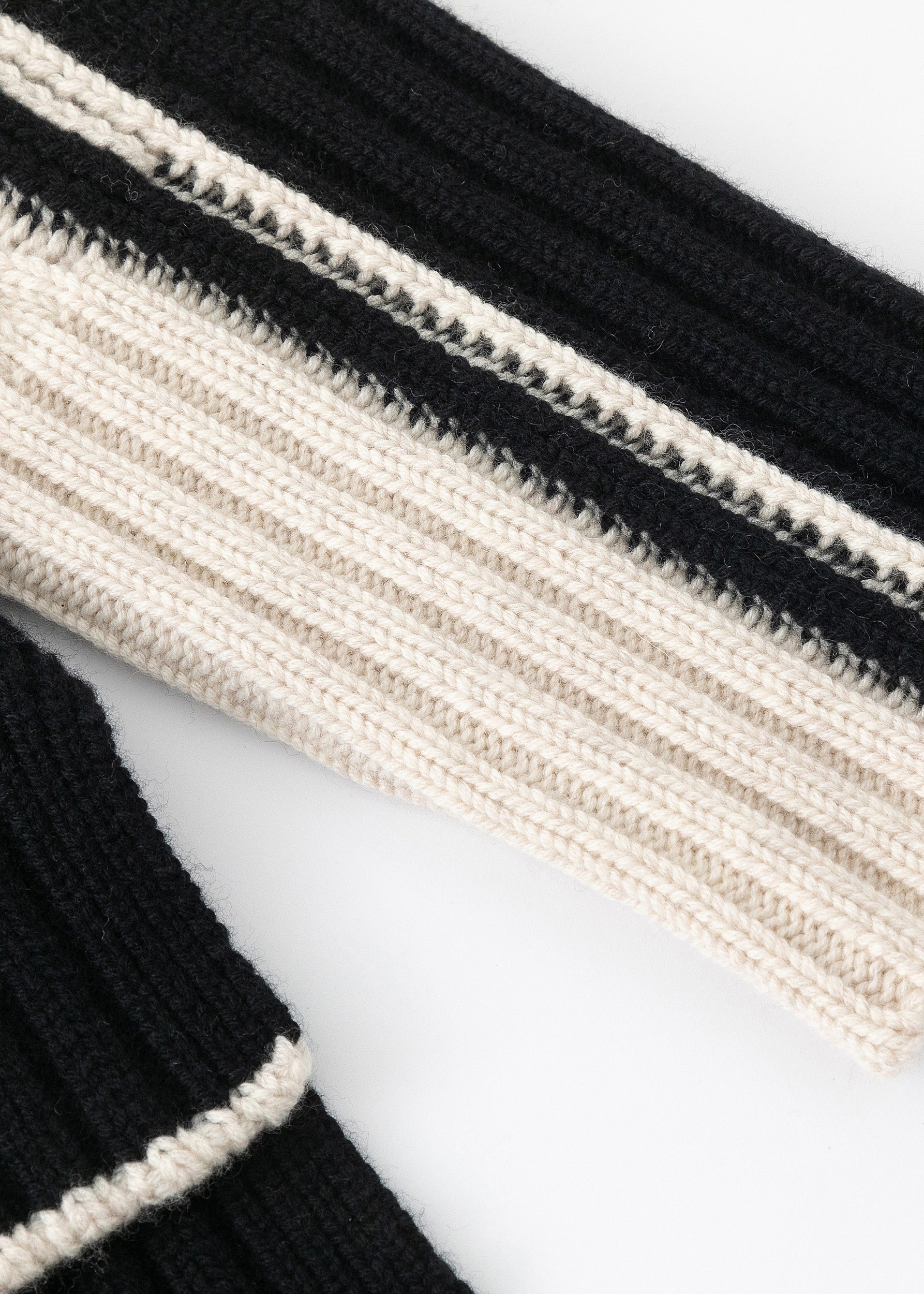 N.324 CABLE DETAIL FUNNEL NECK