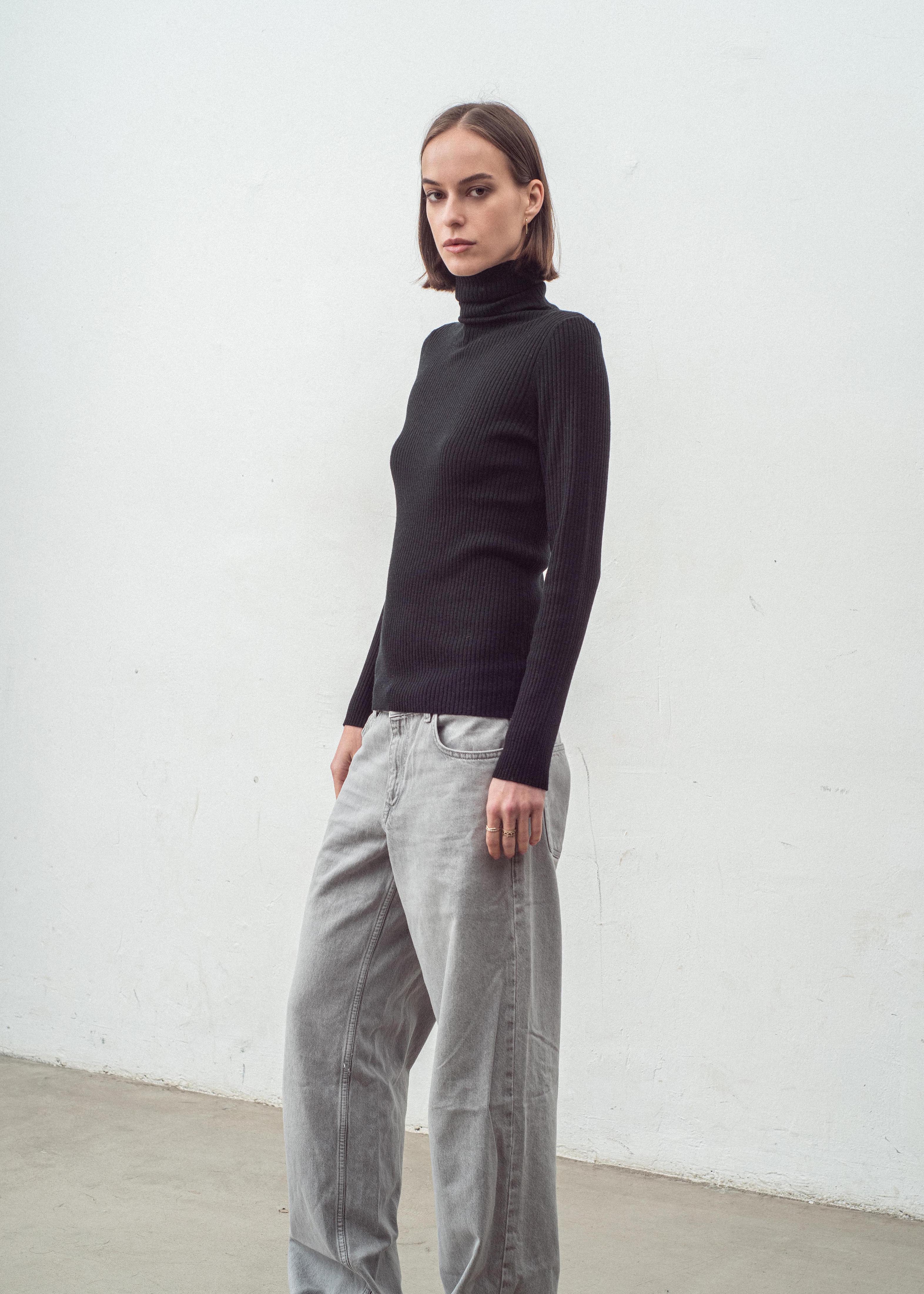 N.32 SKINNY RIB POLO