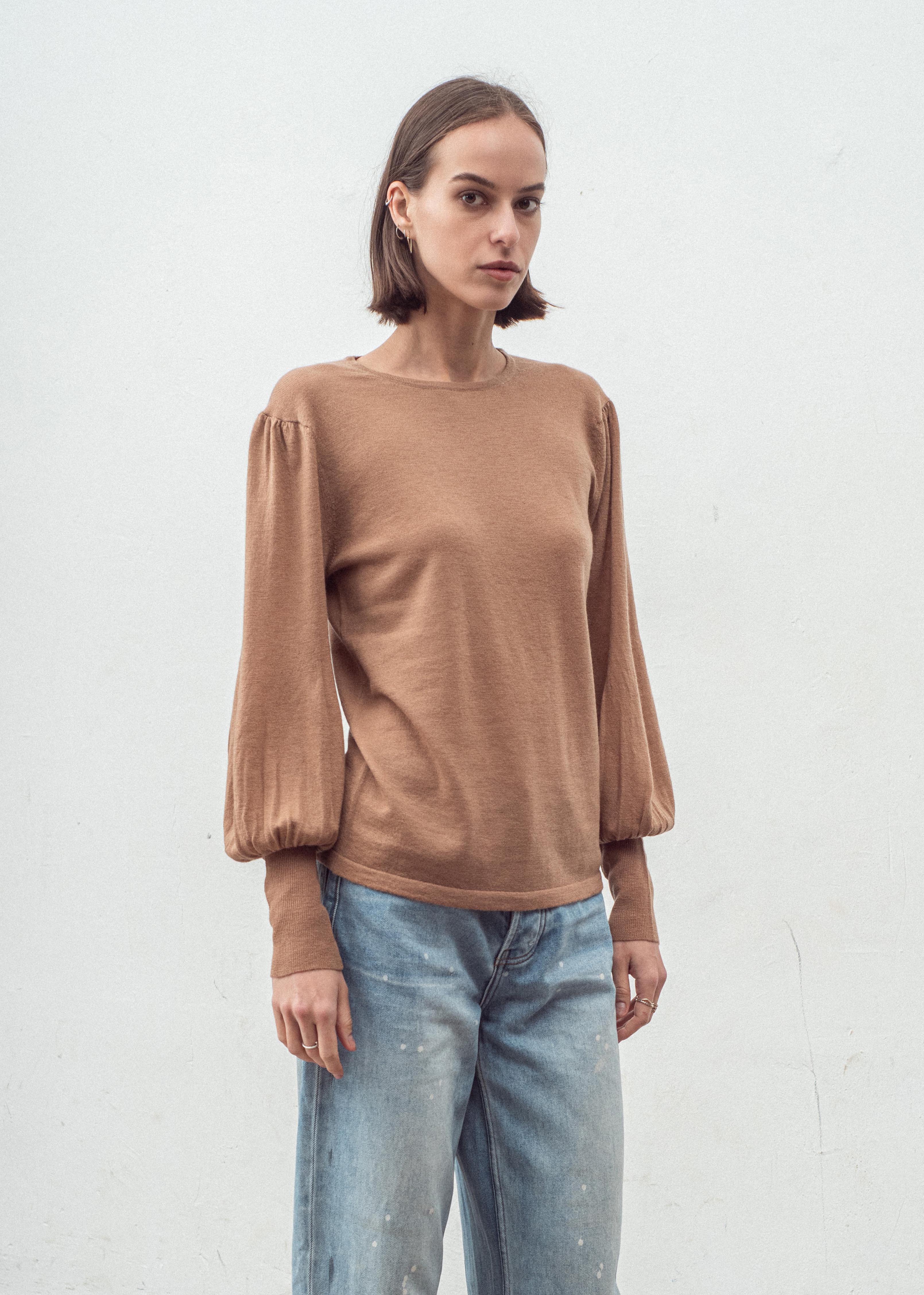 N.33 FINE KNIT BELL SLEEVE