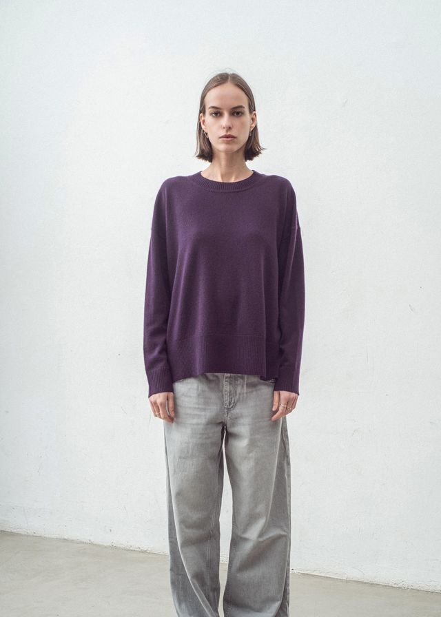 N.20 CASHMERE BLEND OVERSIZE CREW DEEP BERRY