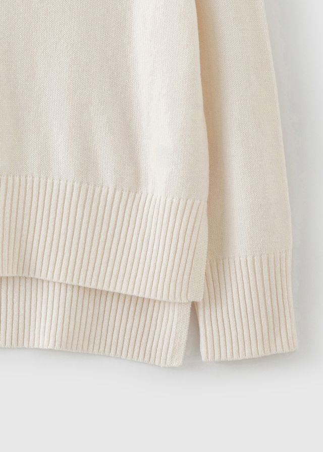 N.136 OVERSIZED V NECK