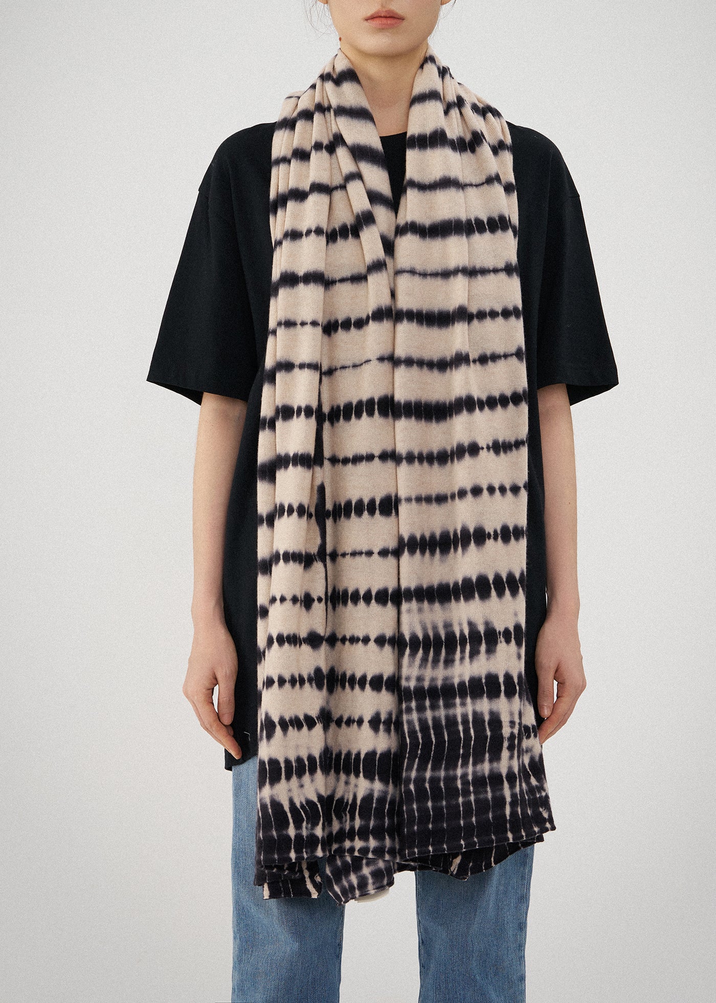 N.2078 CASHMERE BLEND TRAVEL WRAP: SHELL LEAD