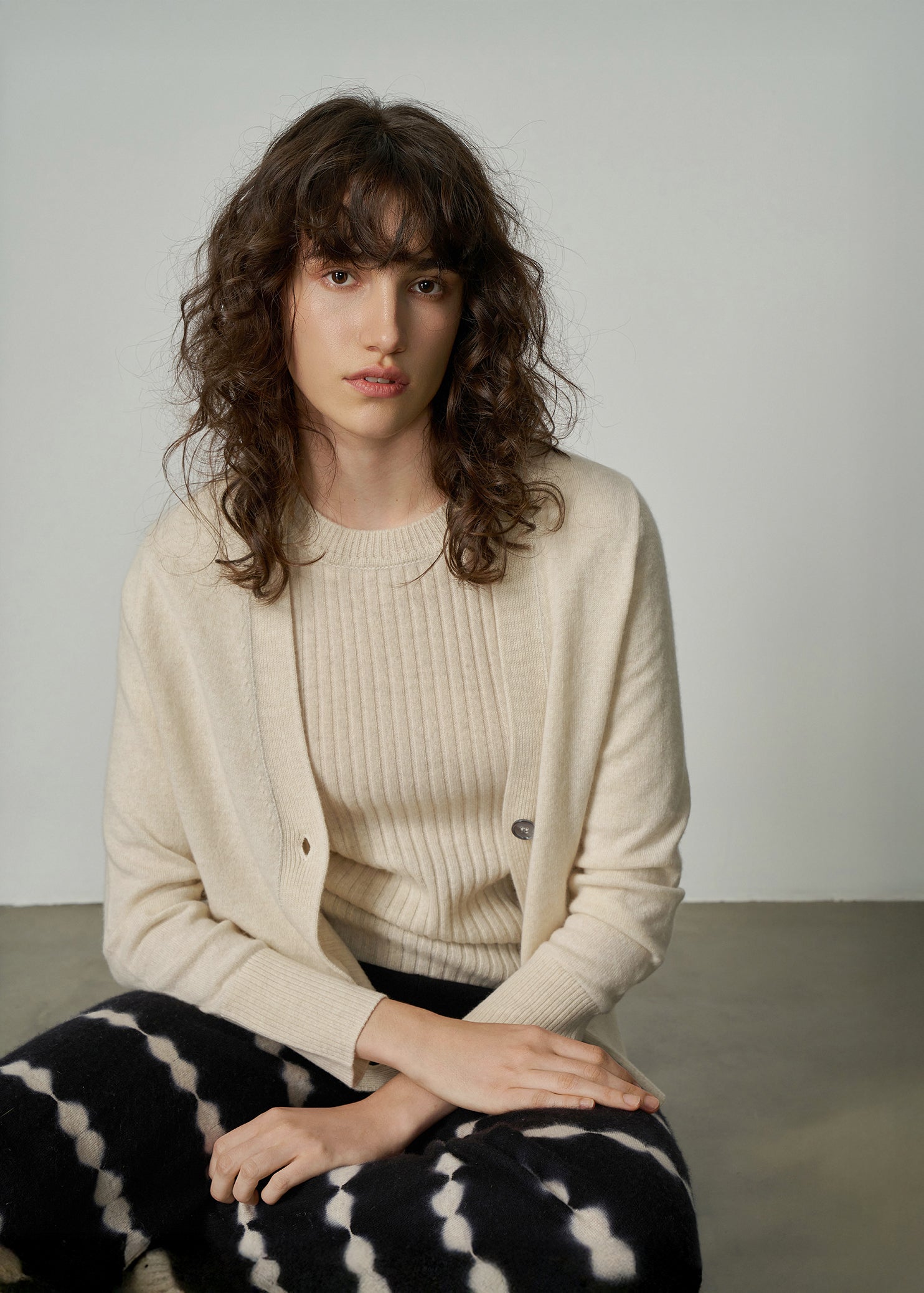 145 CASHMERE SEAM DETAIL CARDI PSL