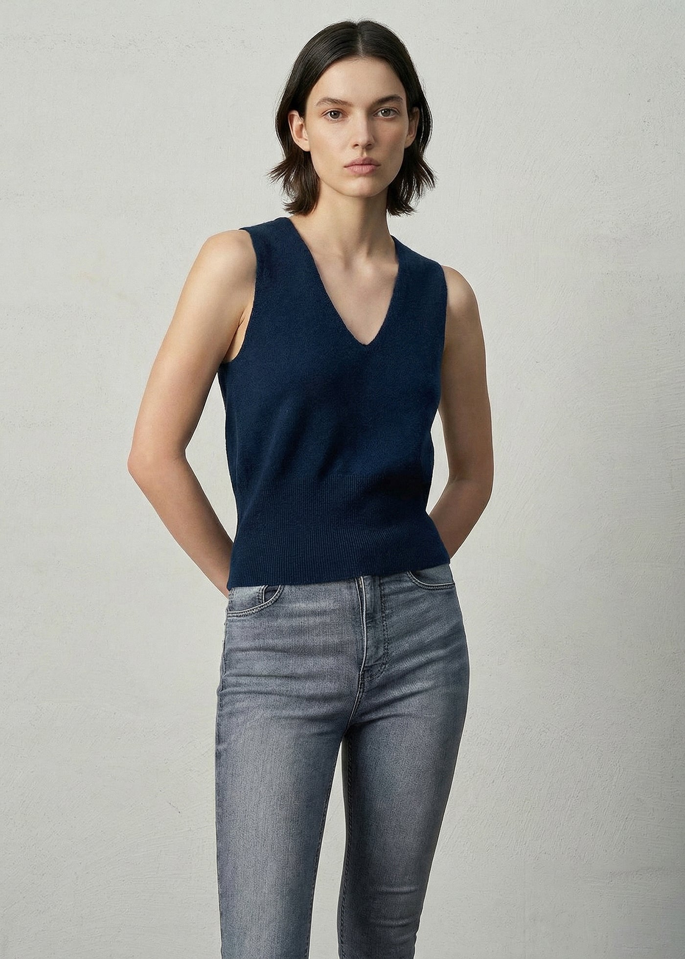 180 CASHMERE CLASSIC TANK FNY