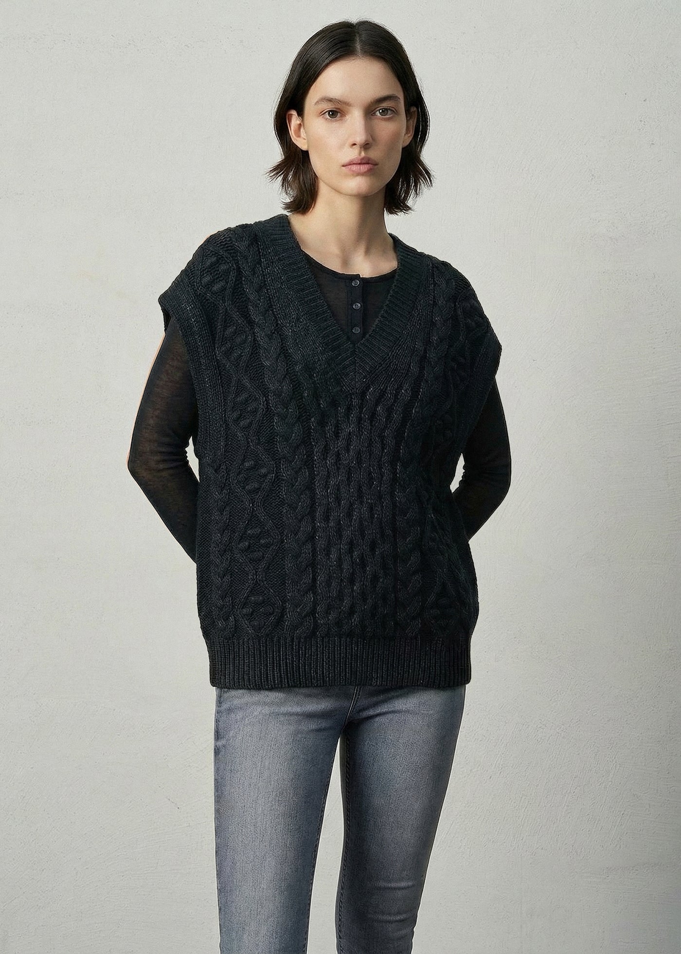 204 BLACK FOIL CABEL VEST BFL