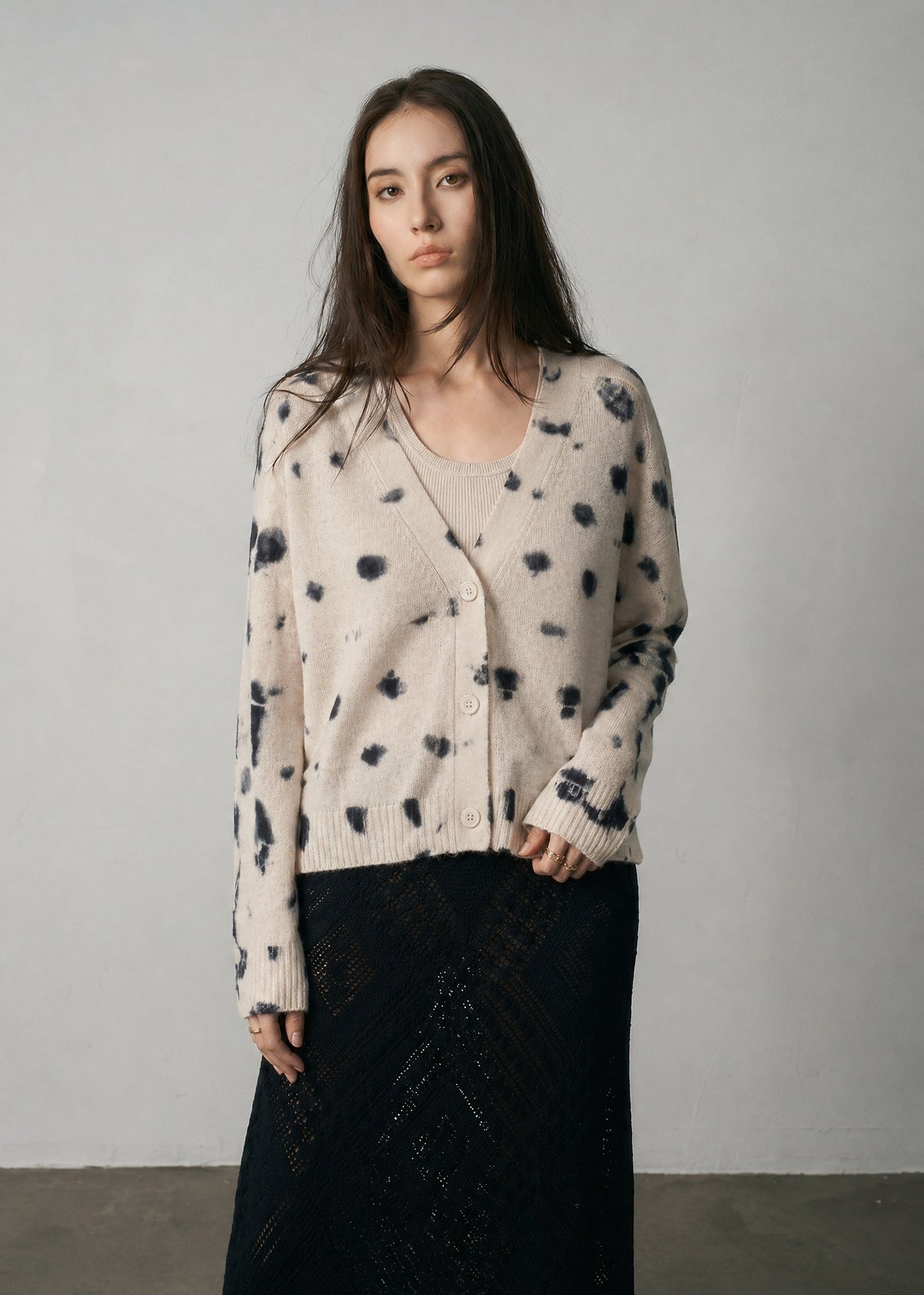 N.275 CASHMERE FEATHER WEIGHT CARDI