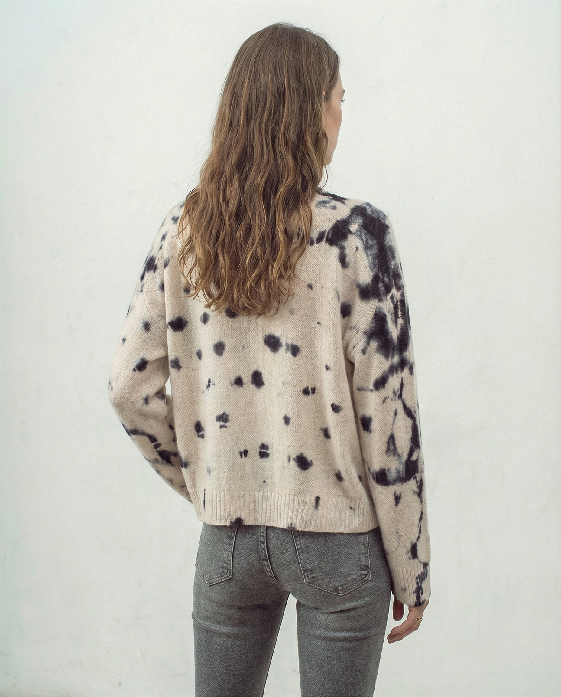 N.275 CASHMERE FEATHER WEIGHT CARDI