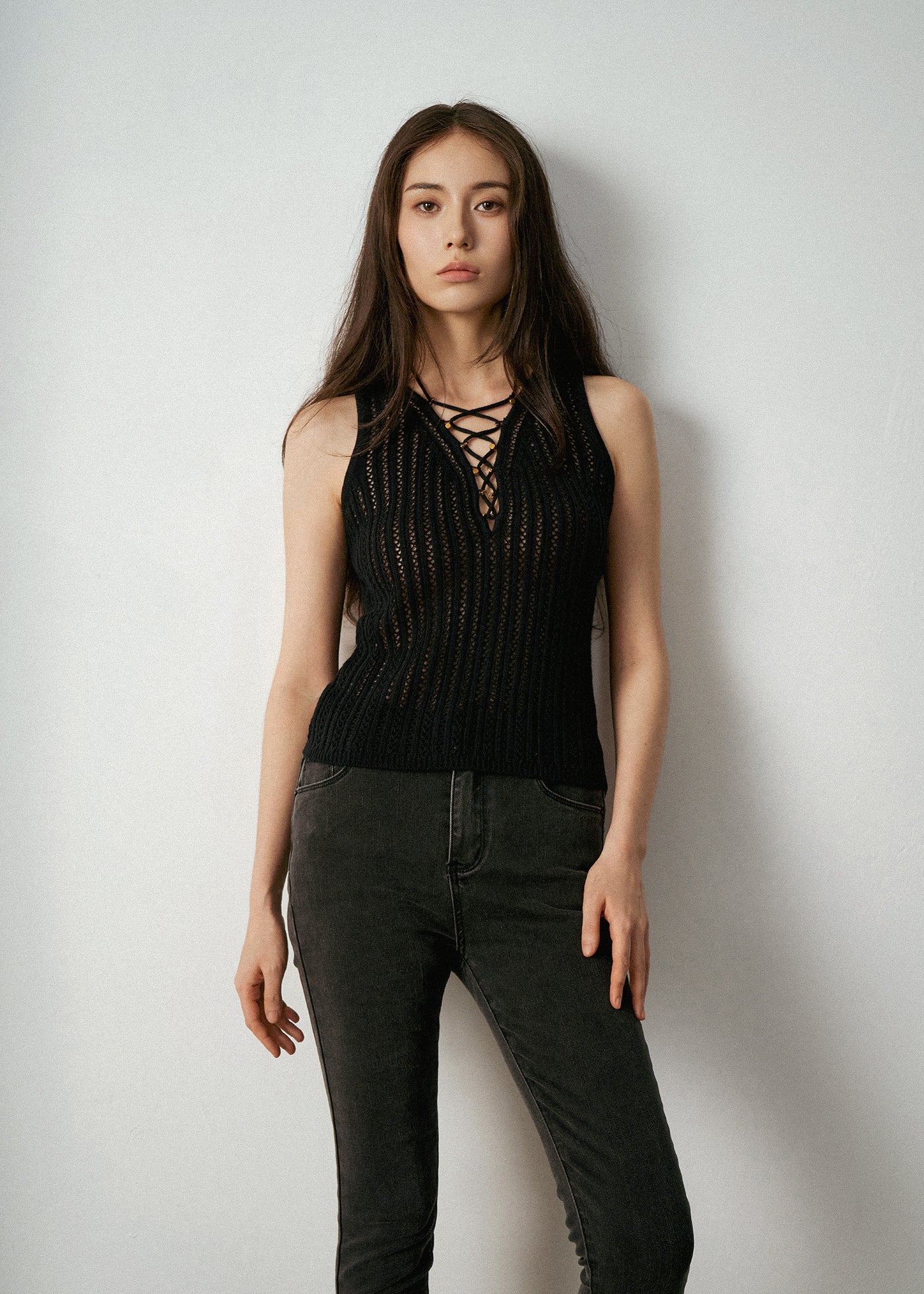 N.322 LACE FRONT TOP