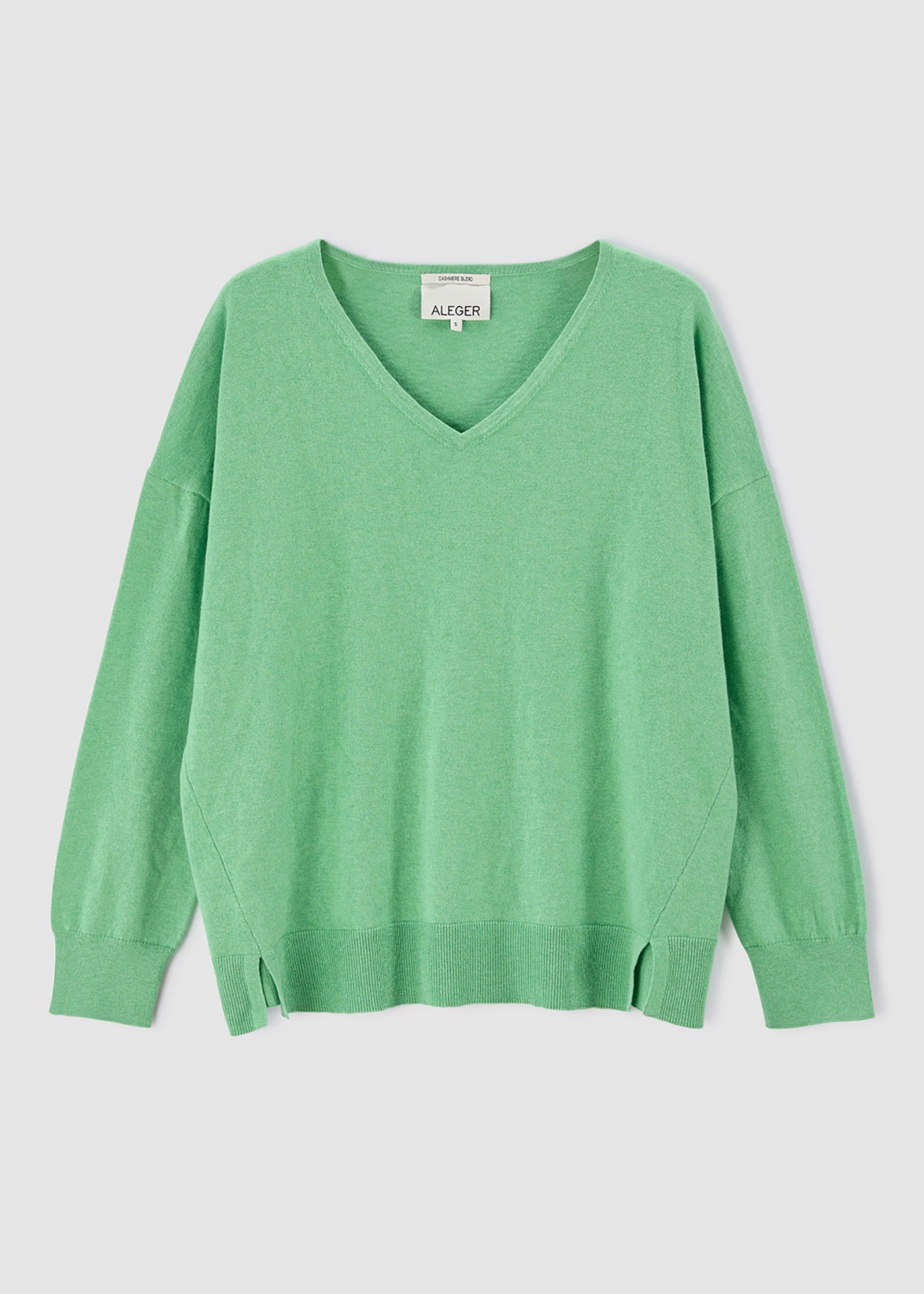 N.2403 CLASSIC V-NECK