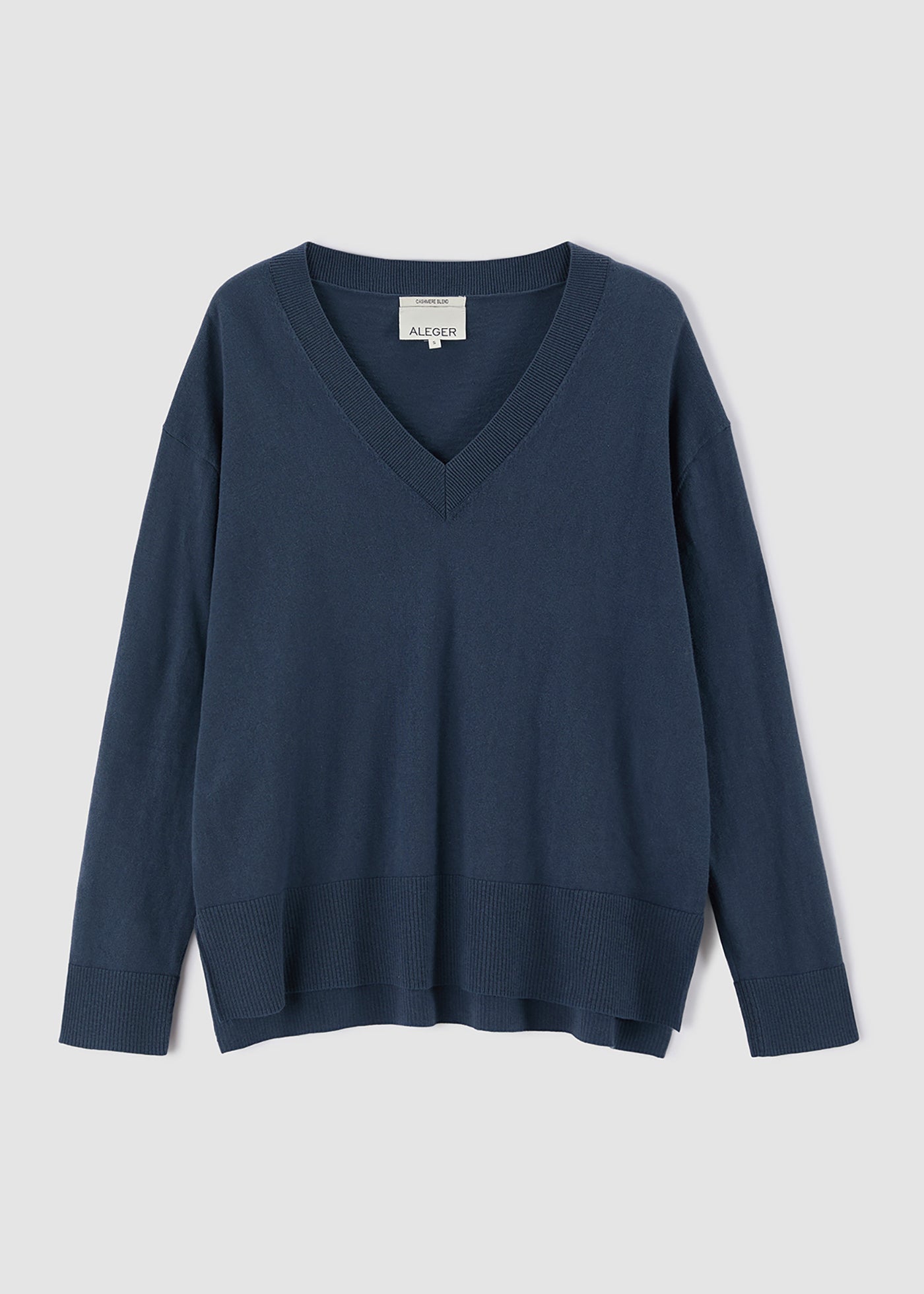N.2404 LONG LINE V-NECK