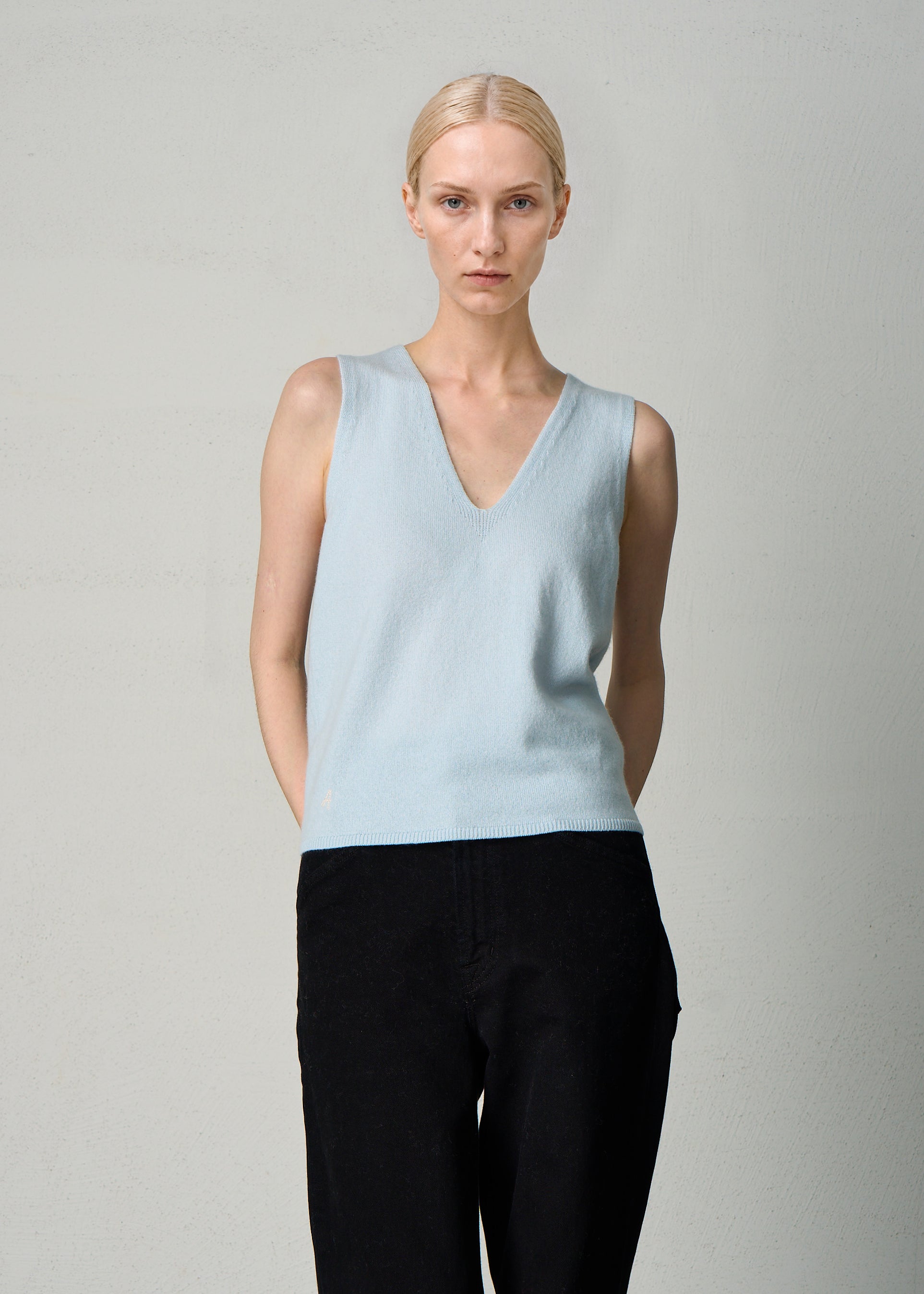 467 CASHMERE BEST VESTY WBL