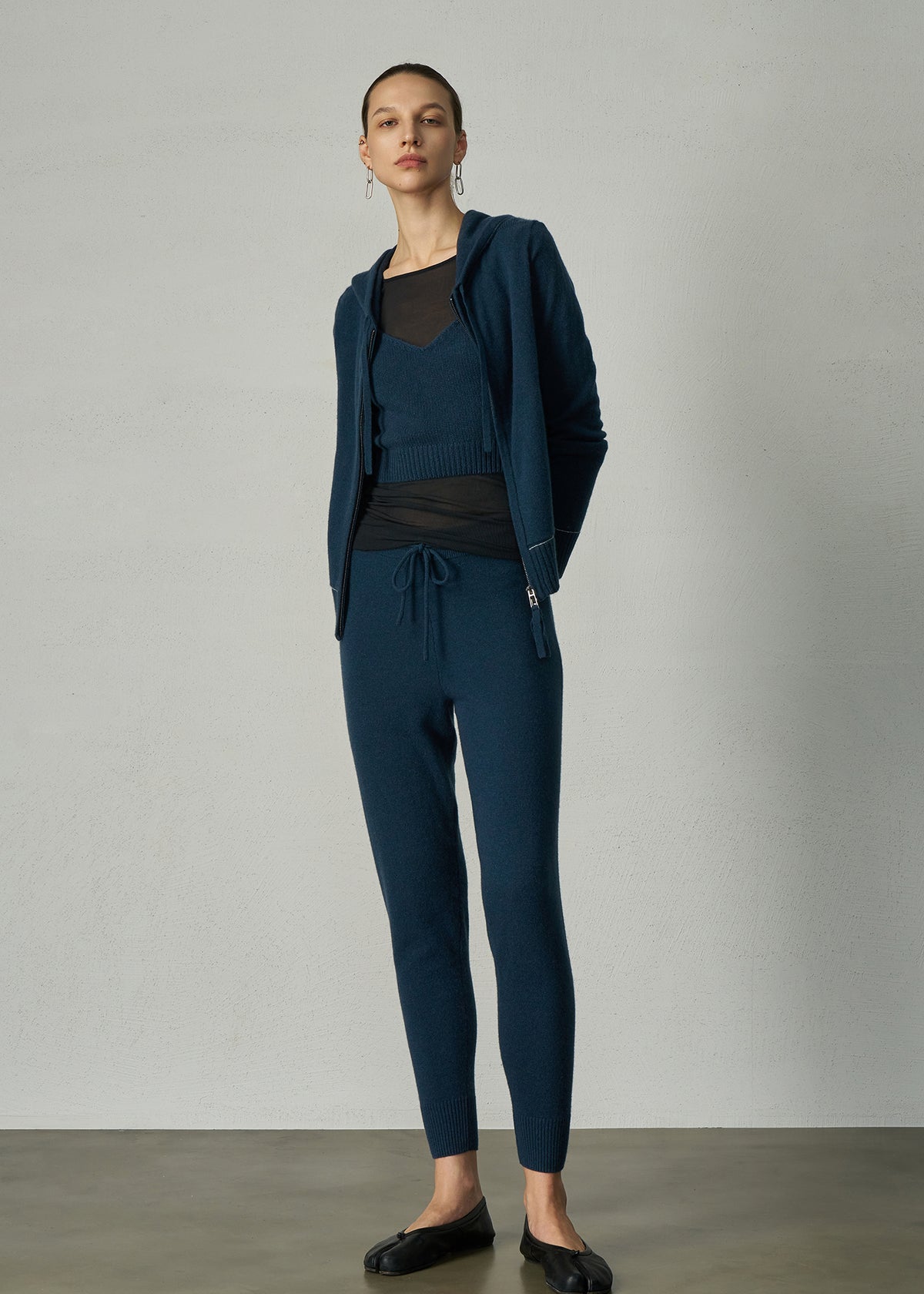 496 CASHMERE WEEKEND HOODY SBE