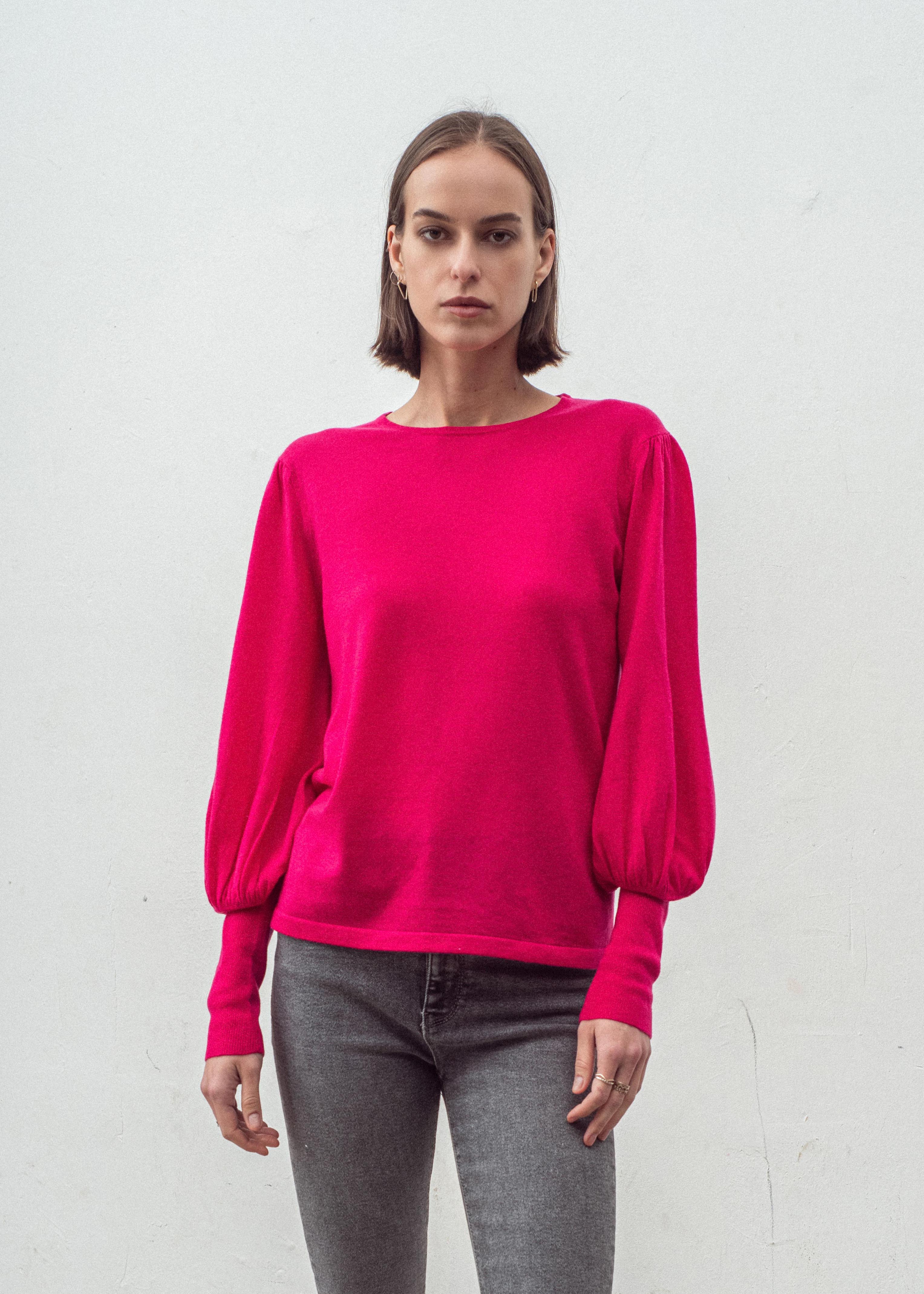 N.33 CASHMERE BLEND BELL SLEEVE TOP FUSHIA