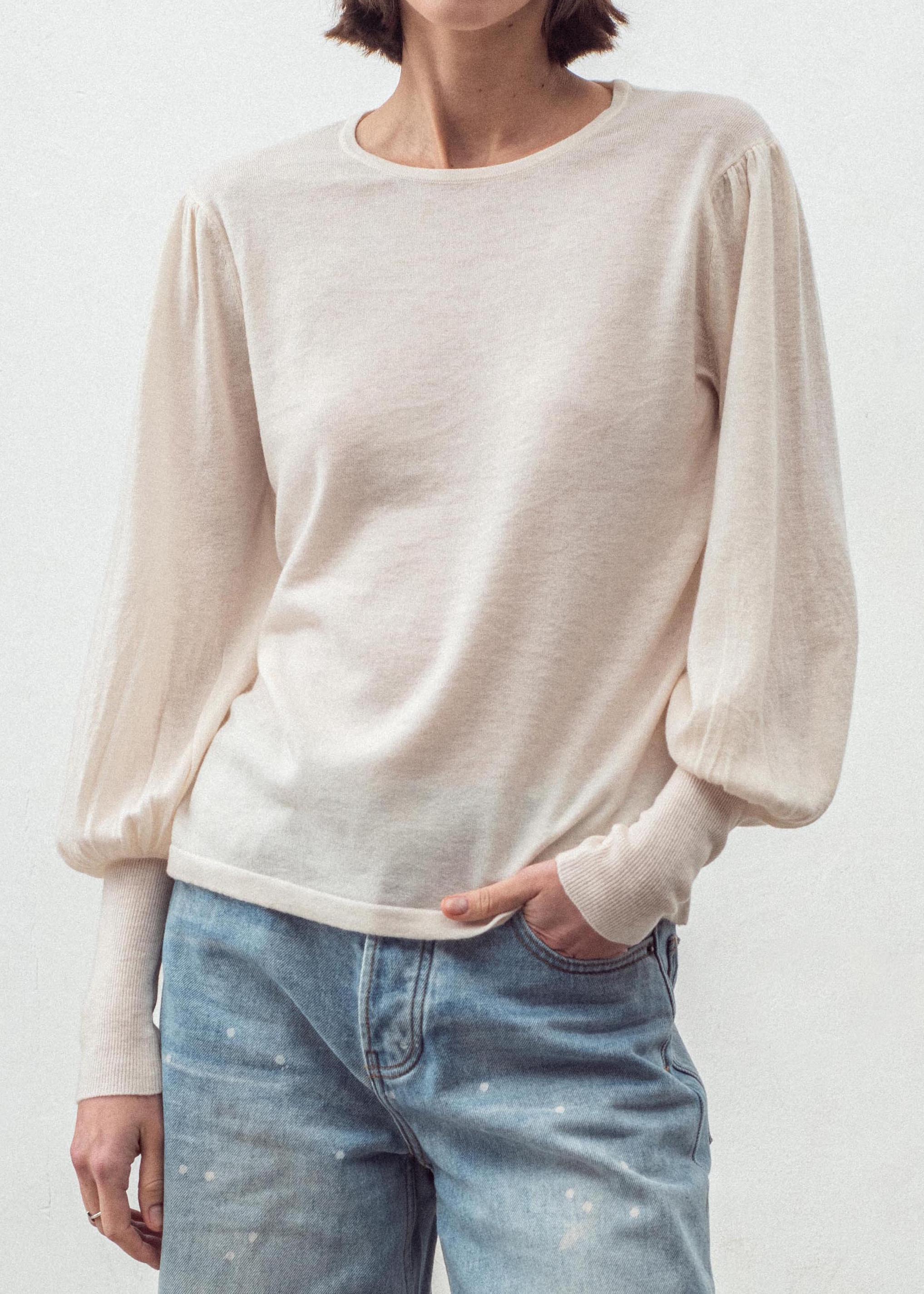 N.33 FINE KNIT BELL SLEEVE