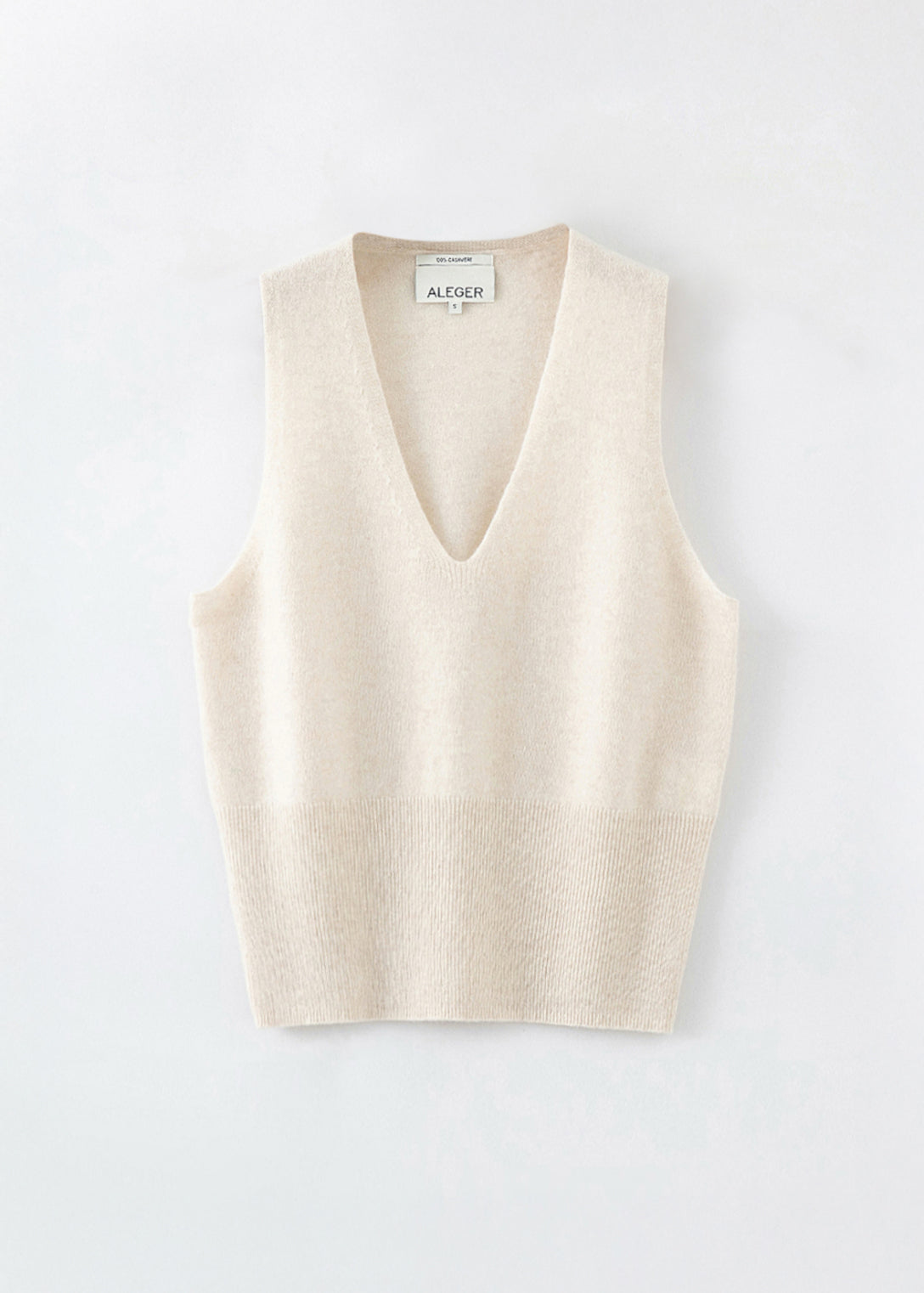 N.35 PURE CASHMERE LOW V TANK PEARL SHELL