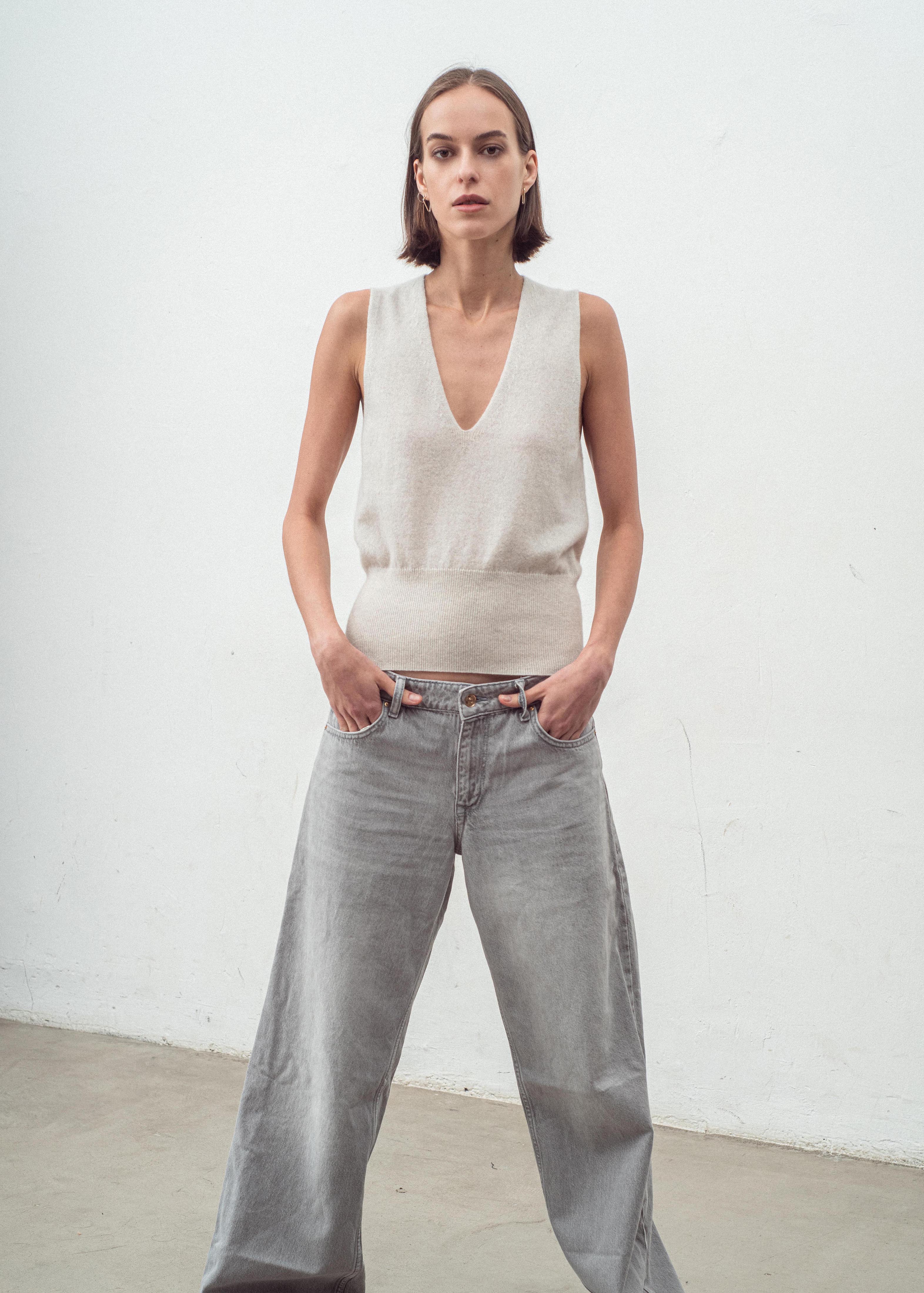 N.35 PURE CASHMERE LOW V TANK TERRY2