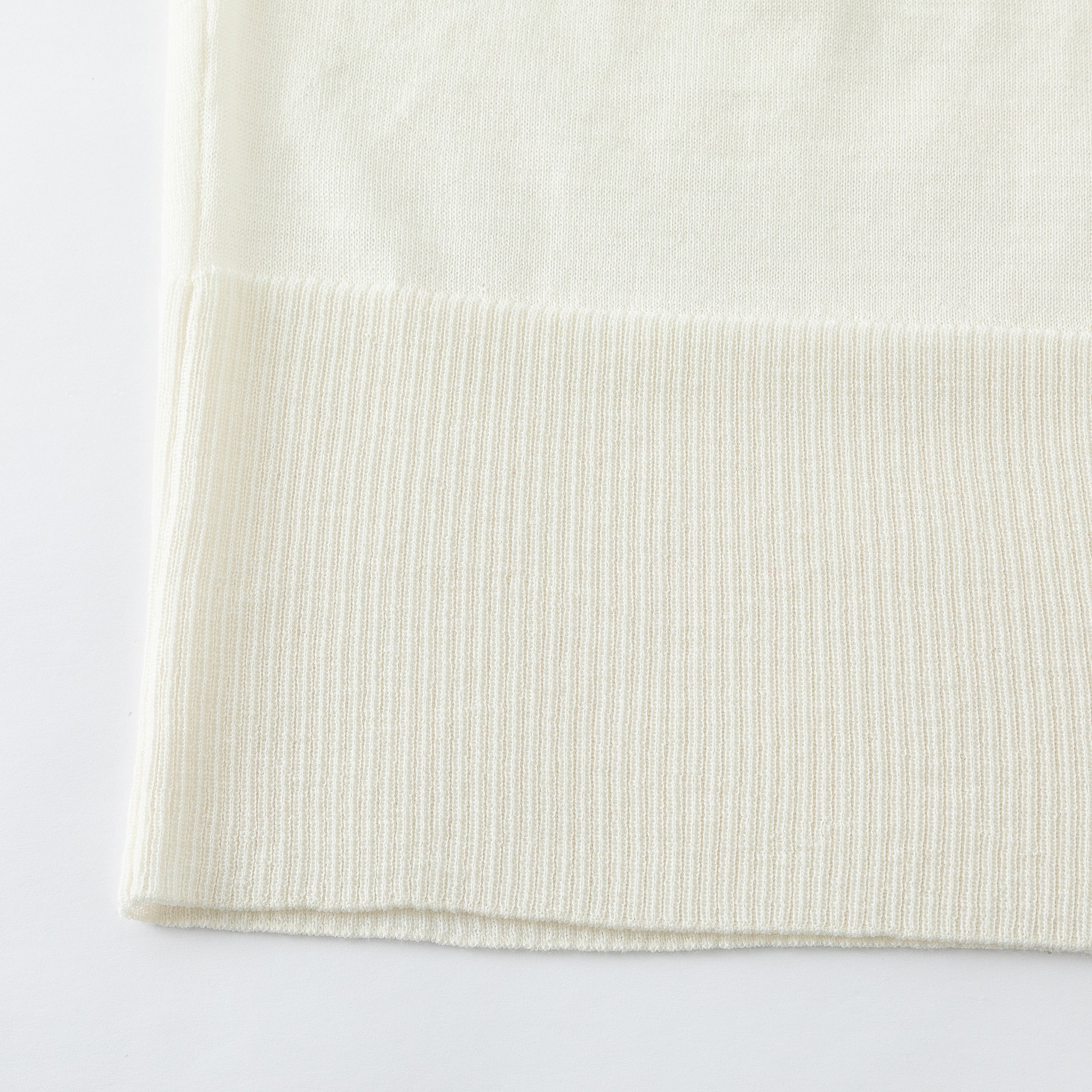 N.72 CASHMERE BLEND FINE KNIT CREW NECK - PEARL WHITE